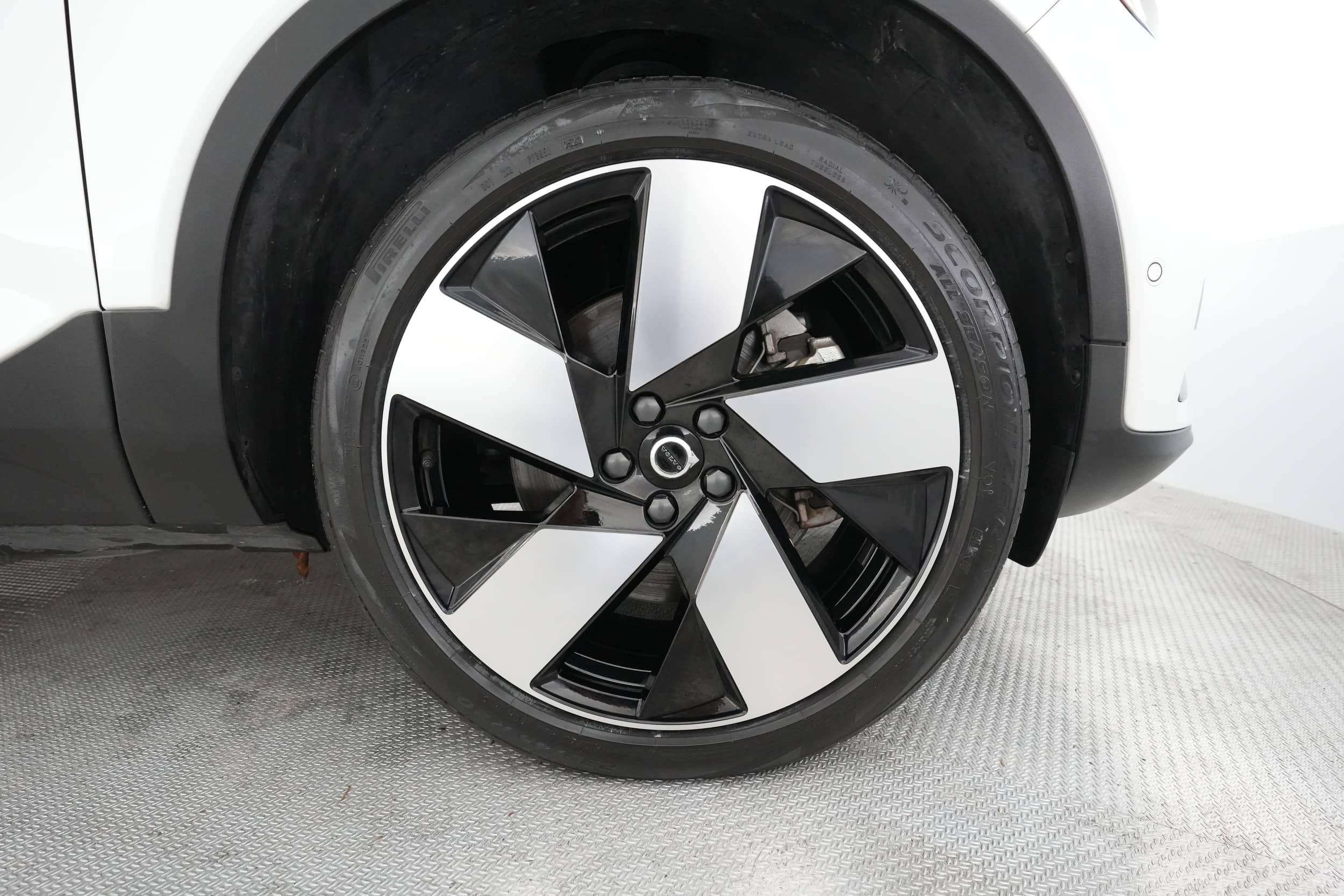 EverCars Co. vehicle image 13 for Volvo C40 Recharge -  Twin Ultimate on EverCars Co.