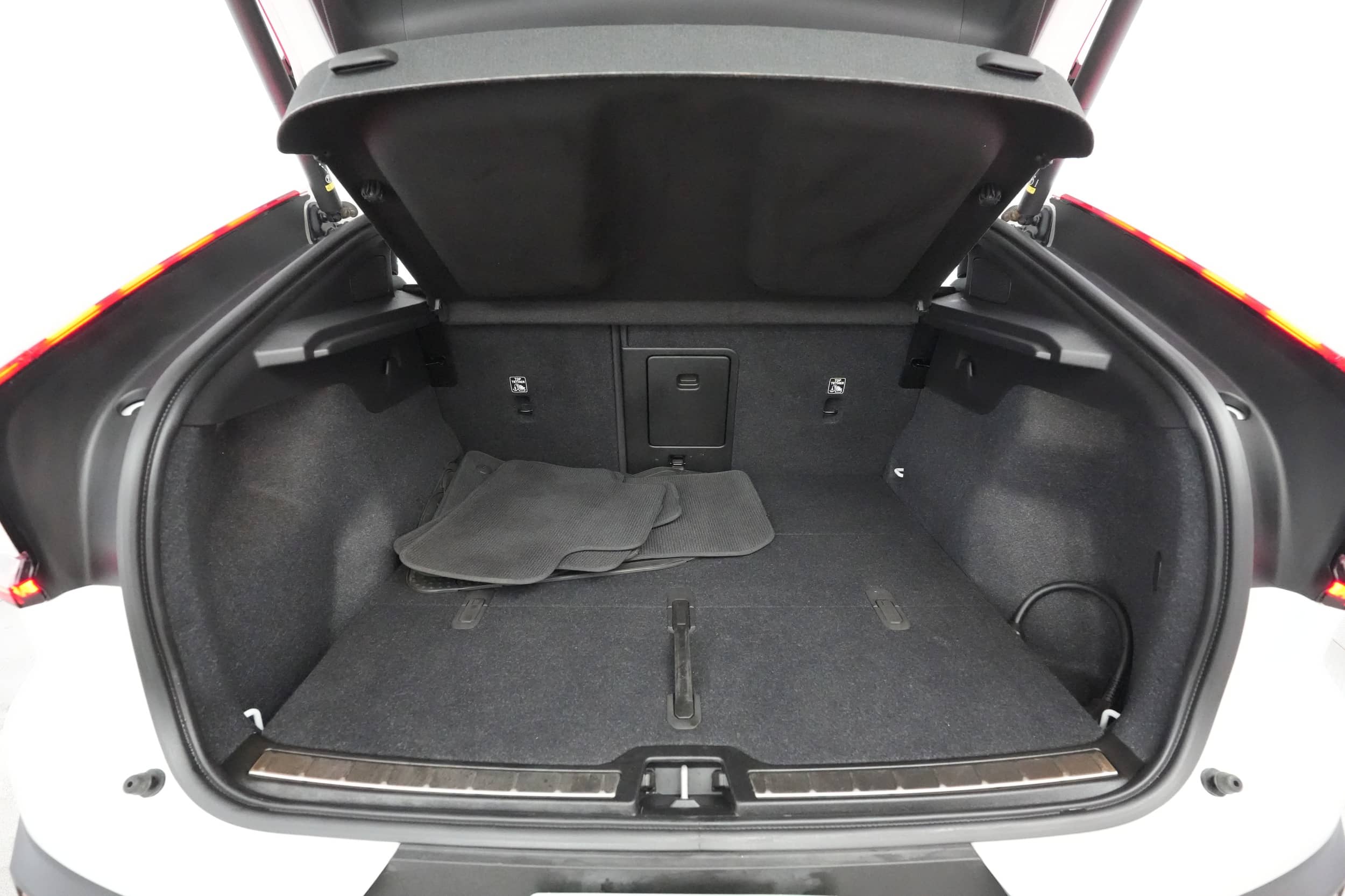 EverCars Co. vehicle image 20 for Volvo C40 Recharge -  Twin Ultimate on EverCars Co.