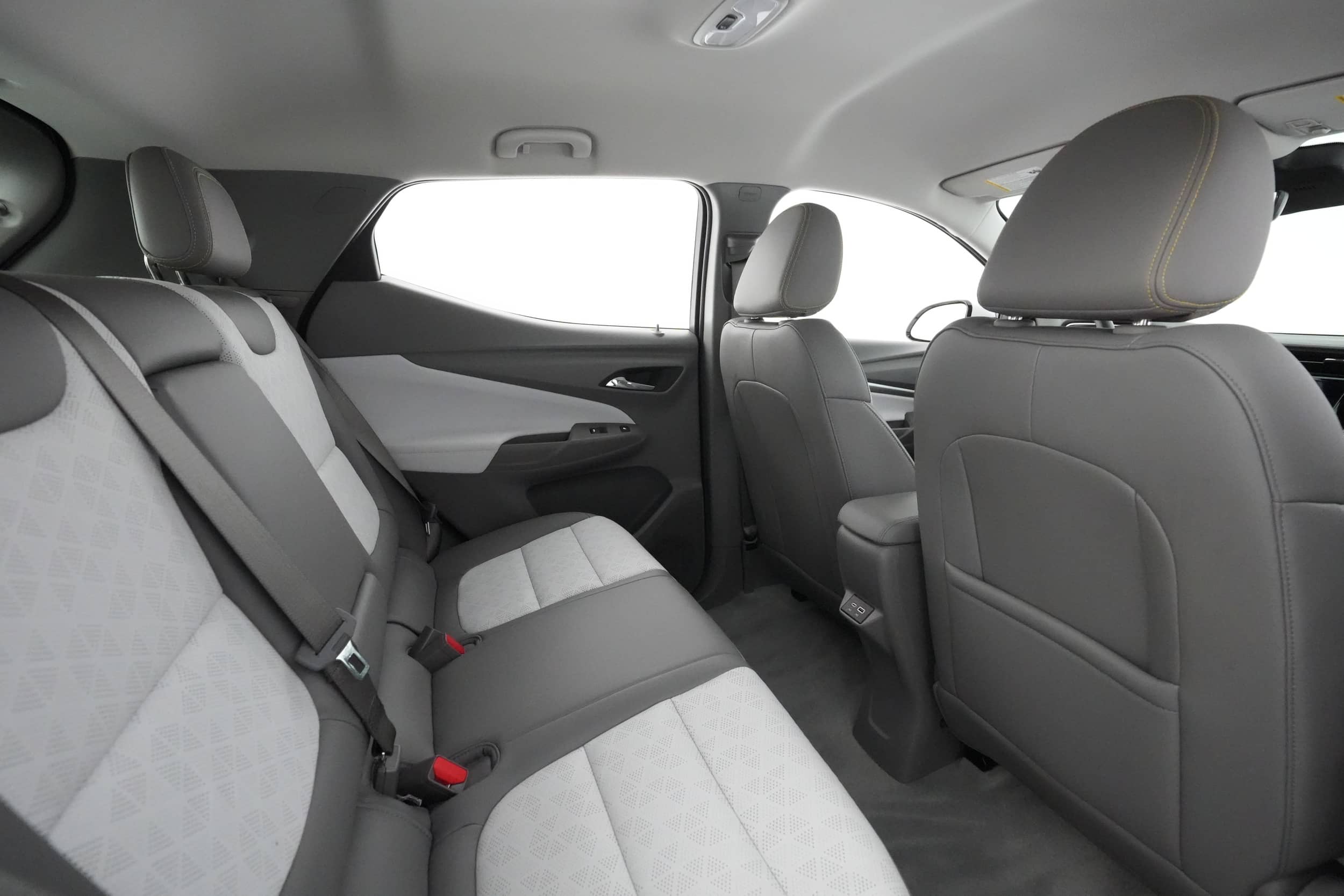 EverCars Co. vehicle image 3 for Chevrolet Bolt EUV -  Premier 2LZ on EverCars Co.