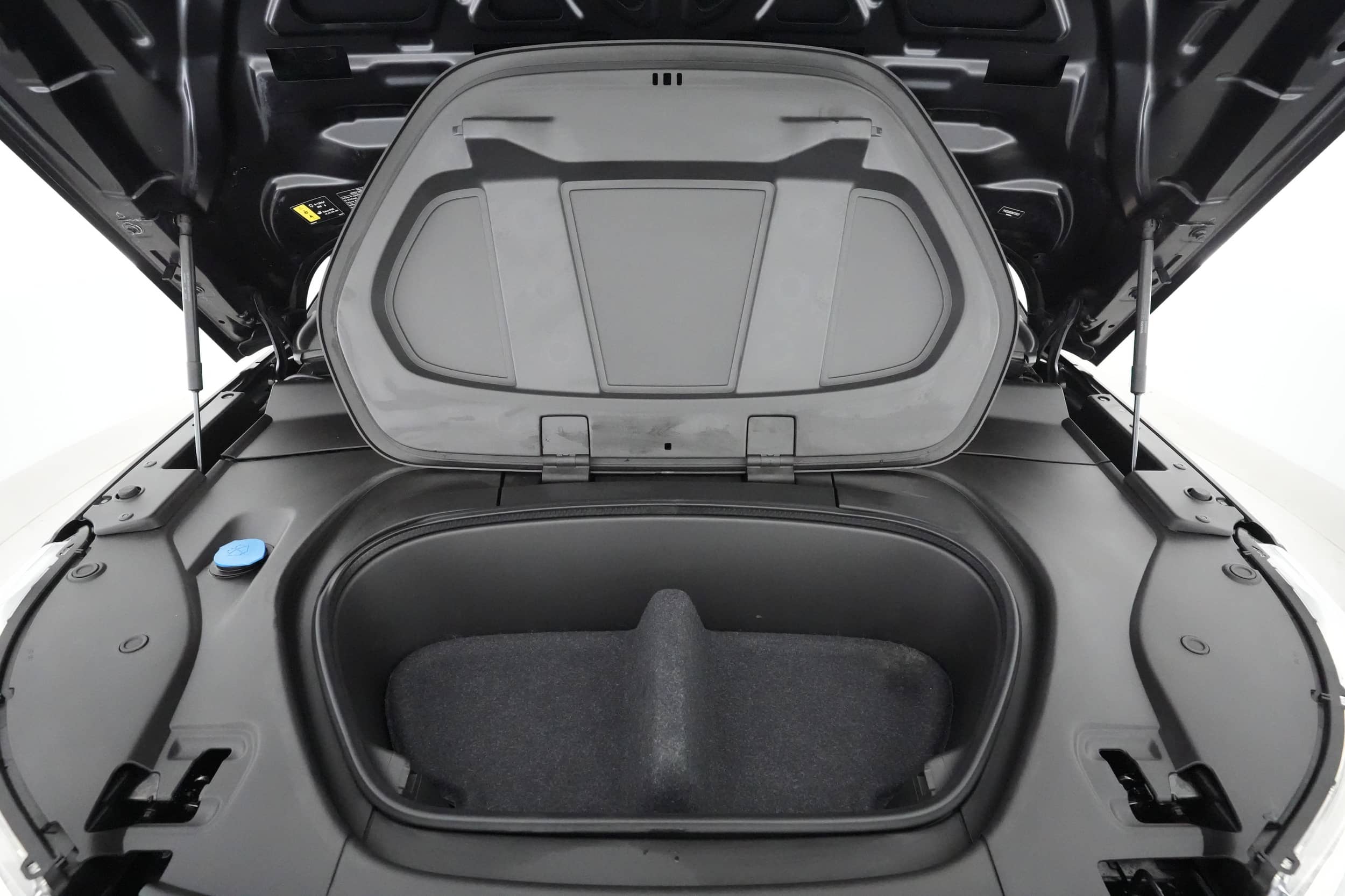 EverCars Co. vehicle image 21 for Volvo XC40 Recharge -  Pure Electric P8 Ultimate on EverCars Co.