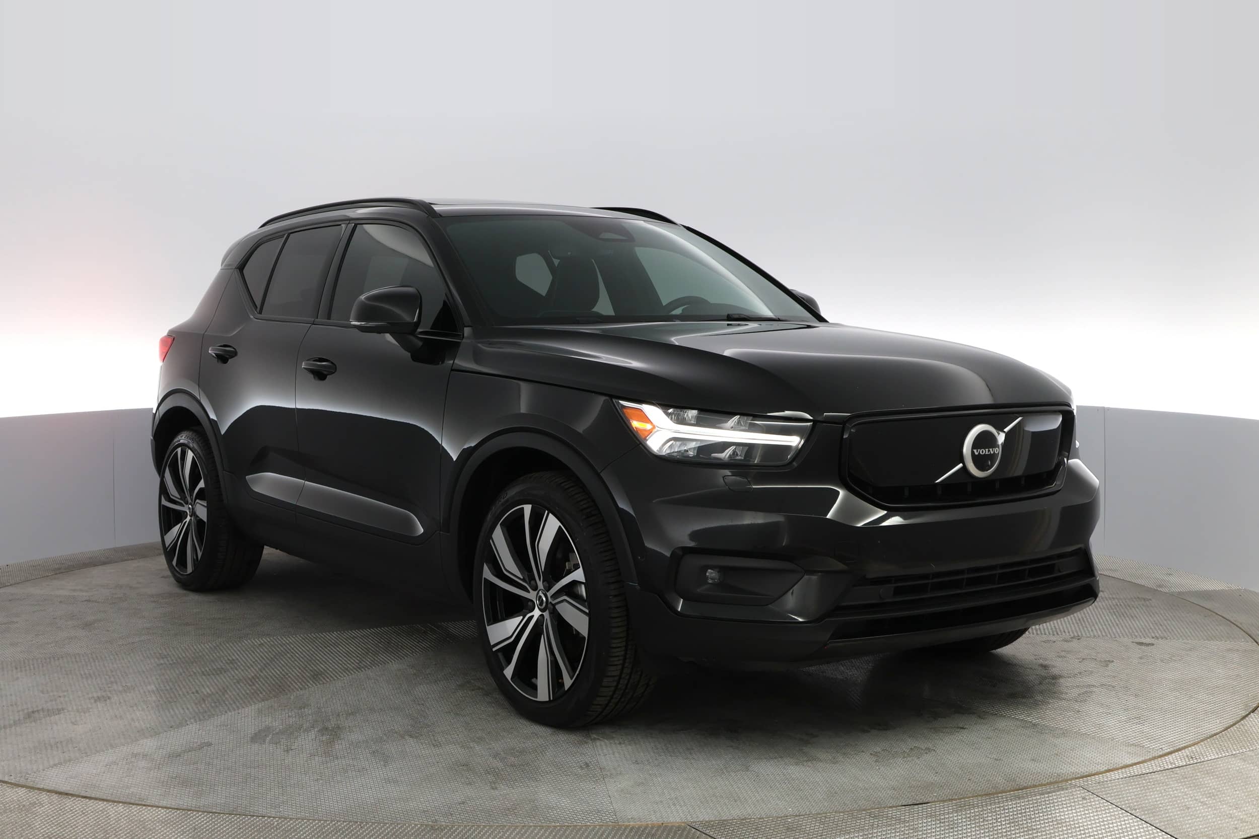 EverCars Co. vehicle image 13 for Volvo XC40 Recharge -  Pure Electric P8 Ultimate on EverCars Co.