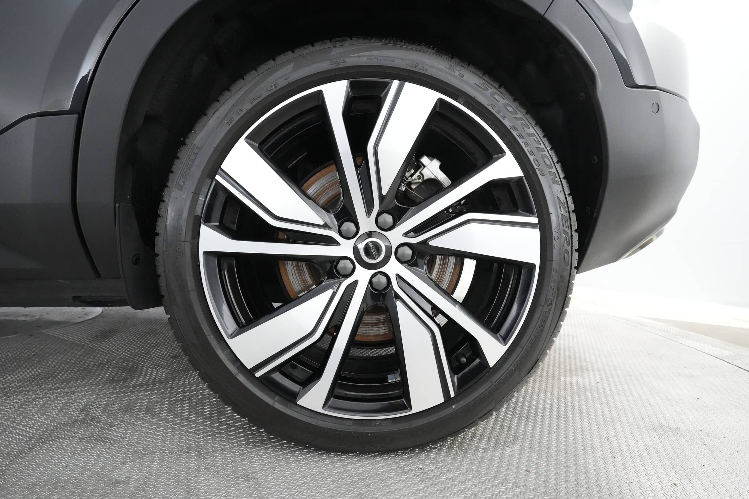 EverCars Co. vehicle image 17 for Volvo XC40 Recharge -  Pure Electric P8 Ultimate on EverCars Co.