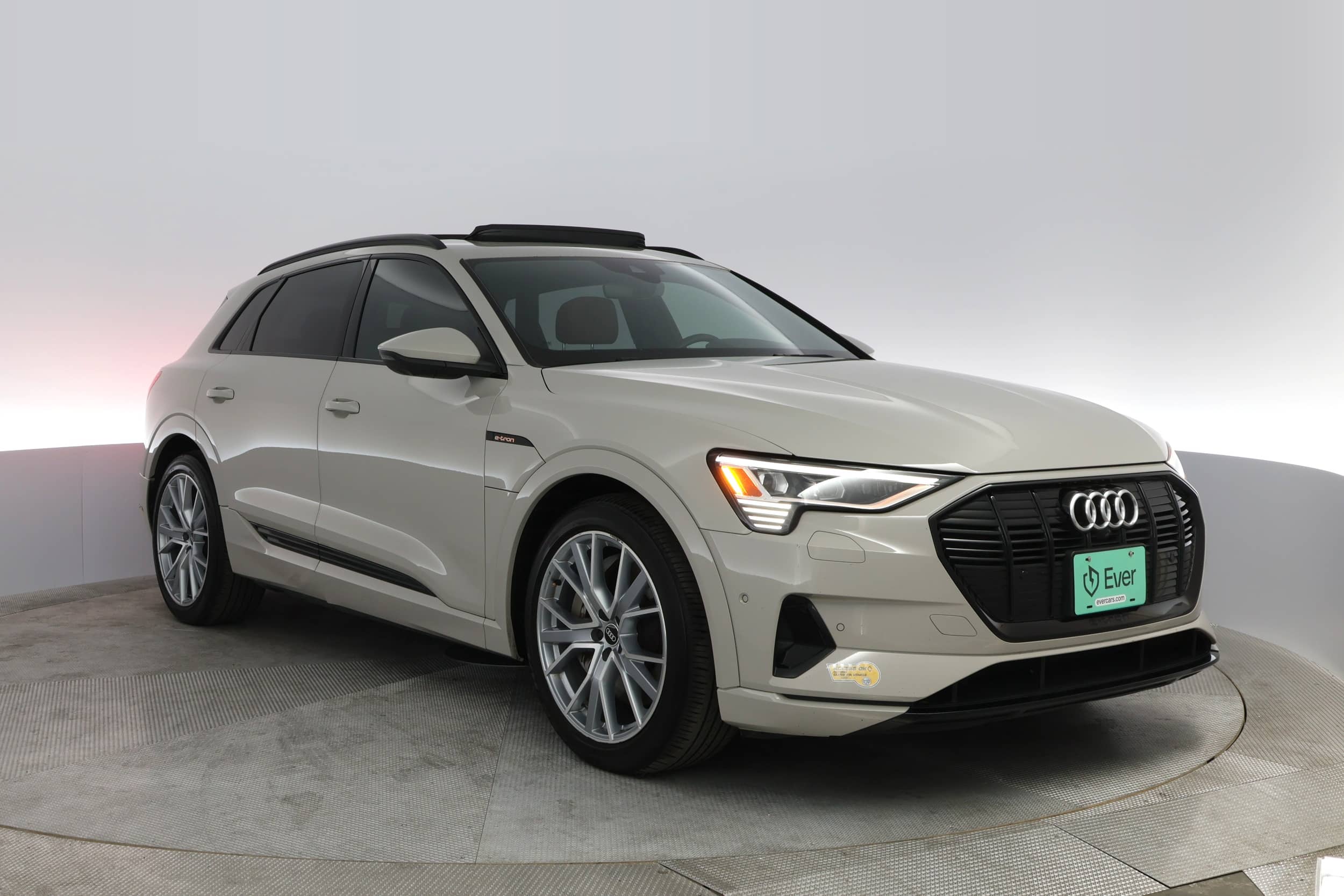 EverCars Co. vehicle image 6 for Audi e-tron -  Prestige on EverCars Co.