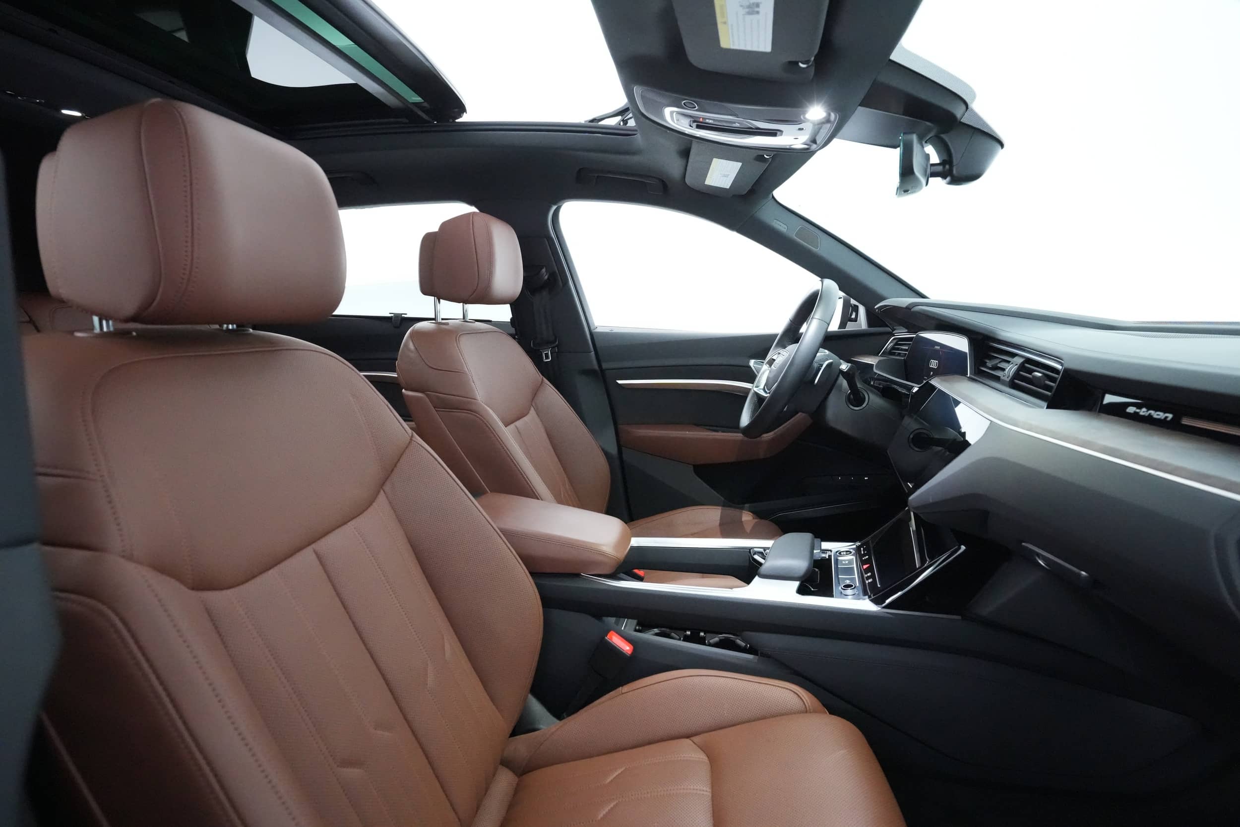EverCars Co. vehicle image 17 for Audi e-tron -  Prestige on EverCars Co.