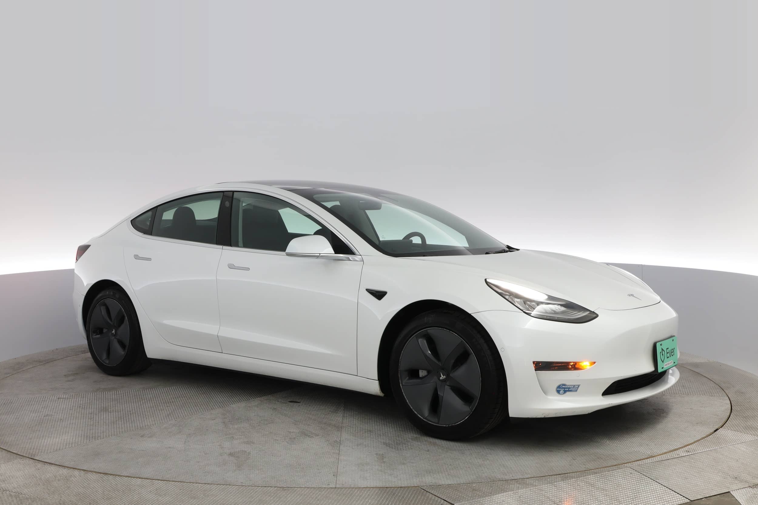 EverCars Co. vehicle image 7 for Tesla Model 3 -  Standard Range Plus on EverCars Co.