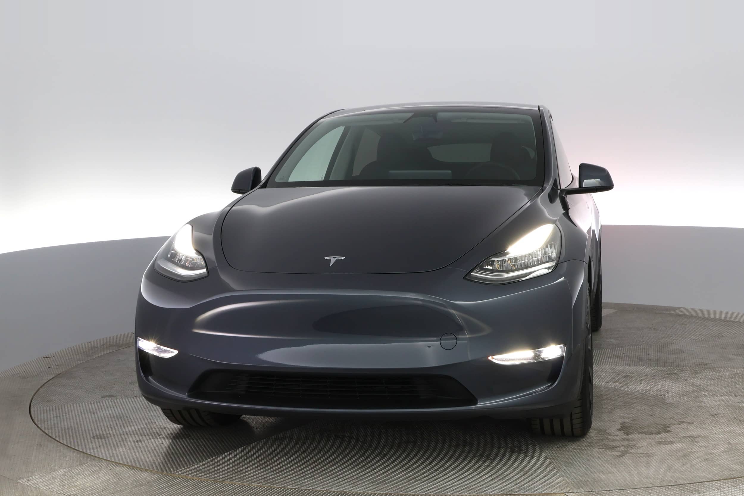 EverCars Co. vehicle image 13 for Tesla Model Y -  Long Range on EverCars Co.