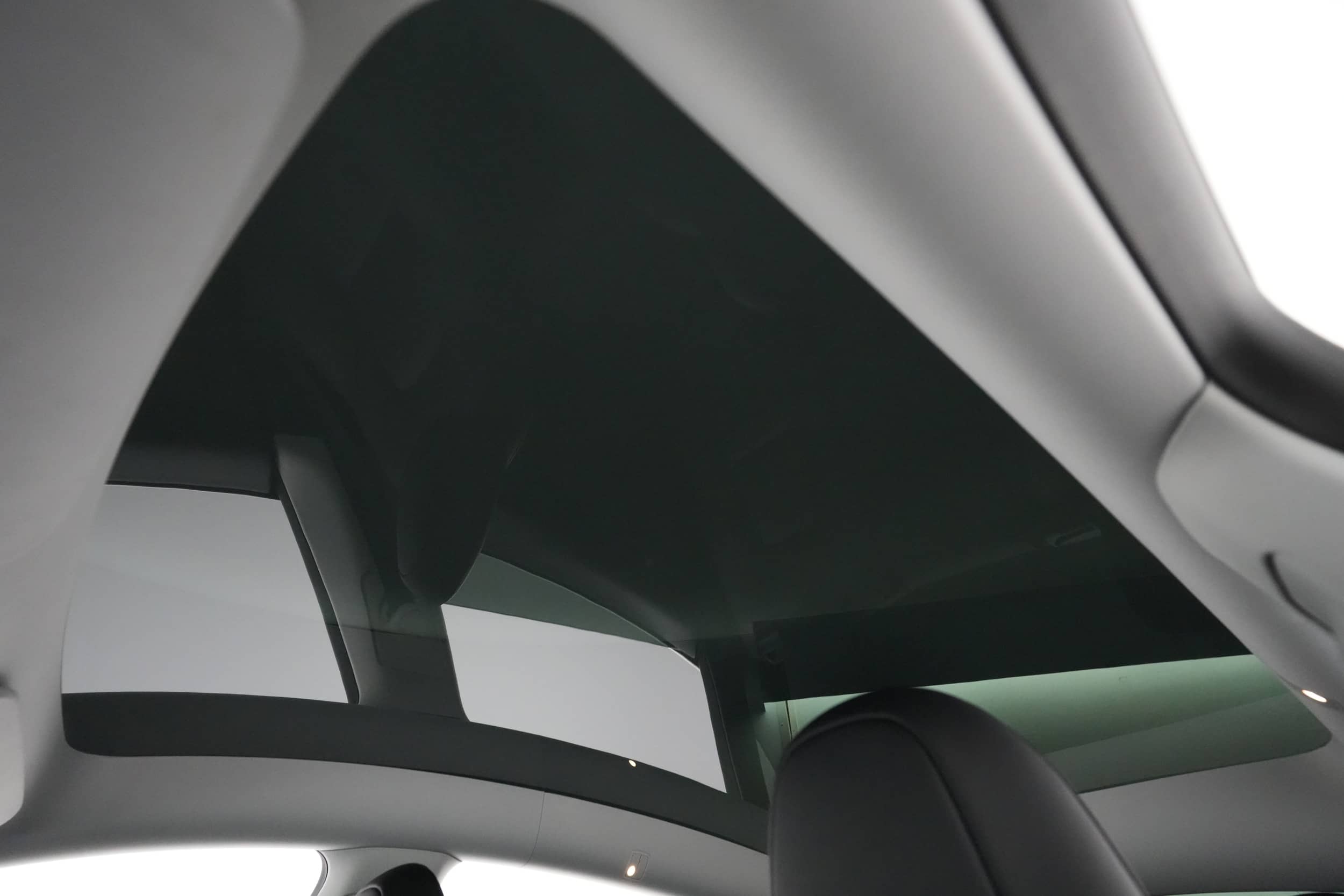 EverCars Co. vehicle image 18 for Tesla Model Y -  Long Range on EverCars Co.