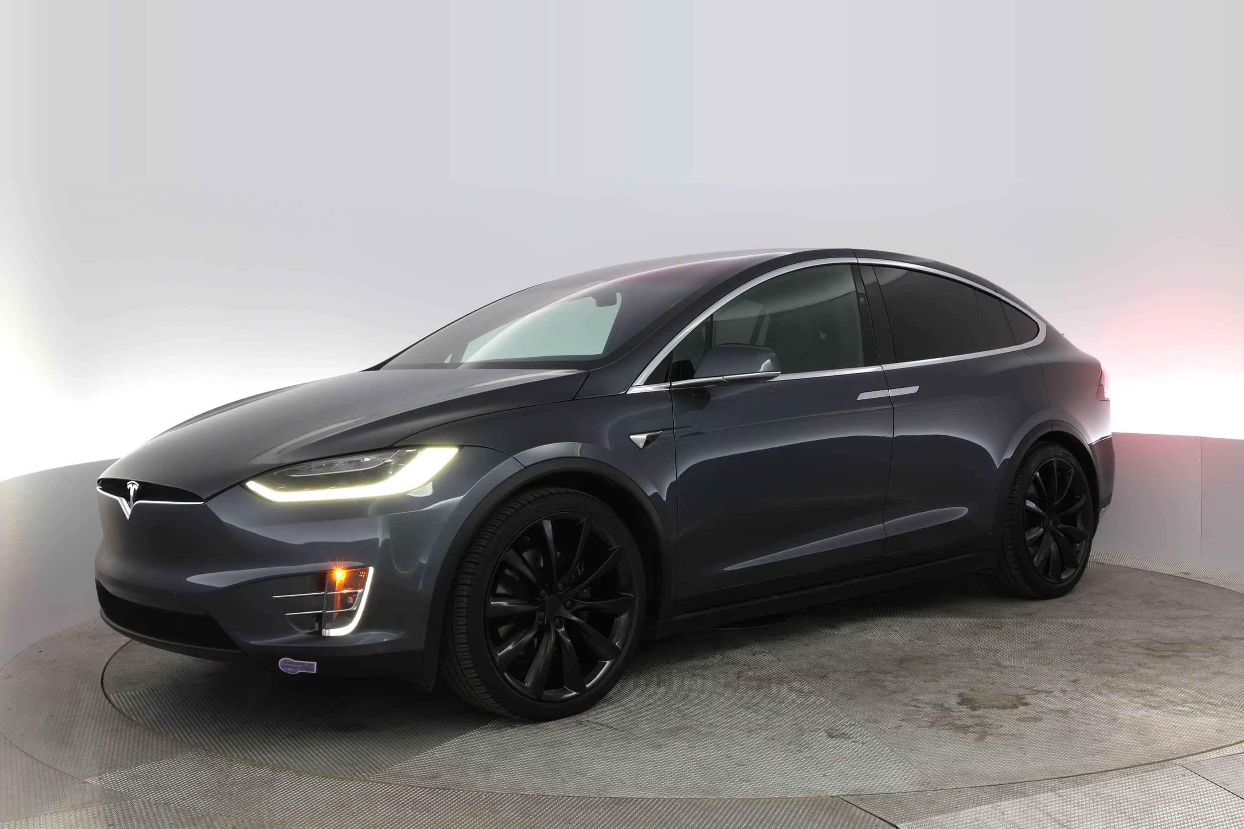 EverCars Co. vehicle image 1 for Tesla Model X -  100D on EverCars Co.