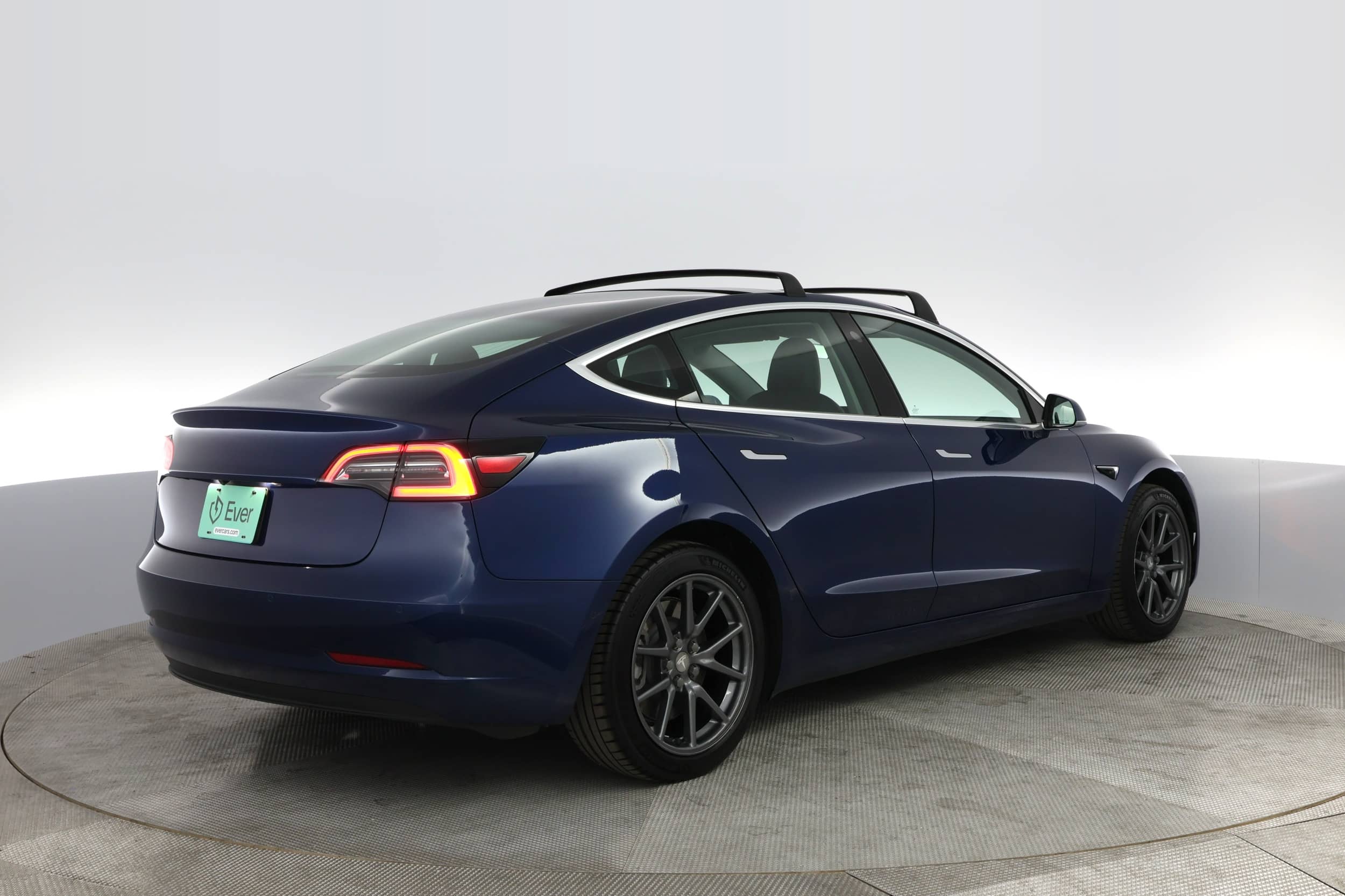 EverCars Co. vehicle image 2 for Tesla Model 3 -  Standard Range on EverCars Co.