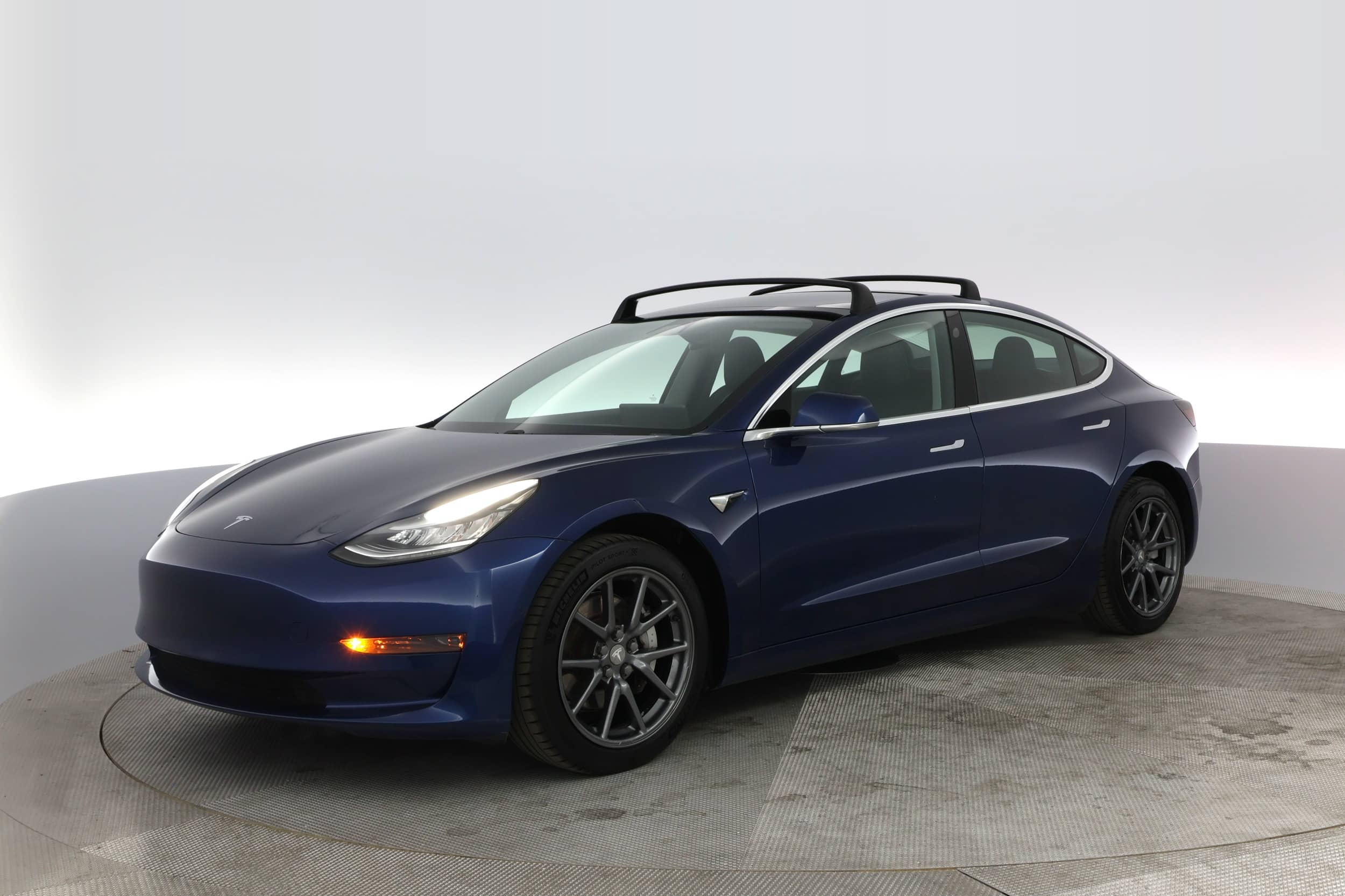 EverCars Co. featured vehicle's image for Tesla Model 3 -  Standard Range on EverCars Co.