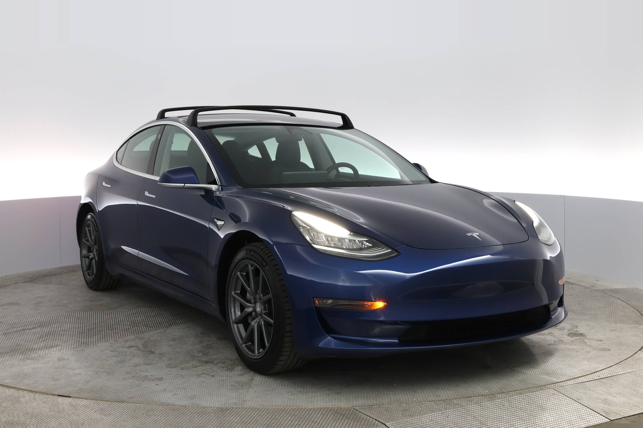 EverCars Co. vehicle image 6 for Tesla Model 3 -  Standard Range on EverCars Co.