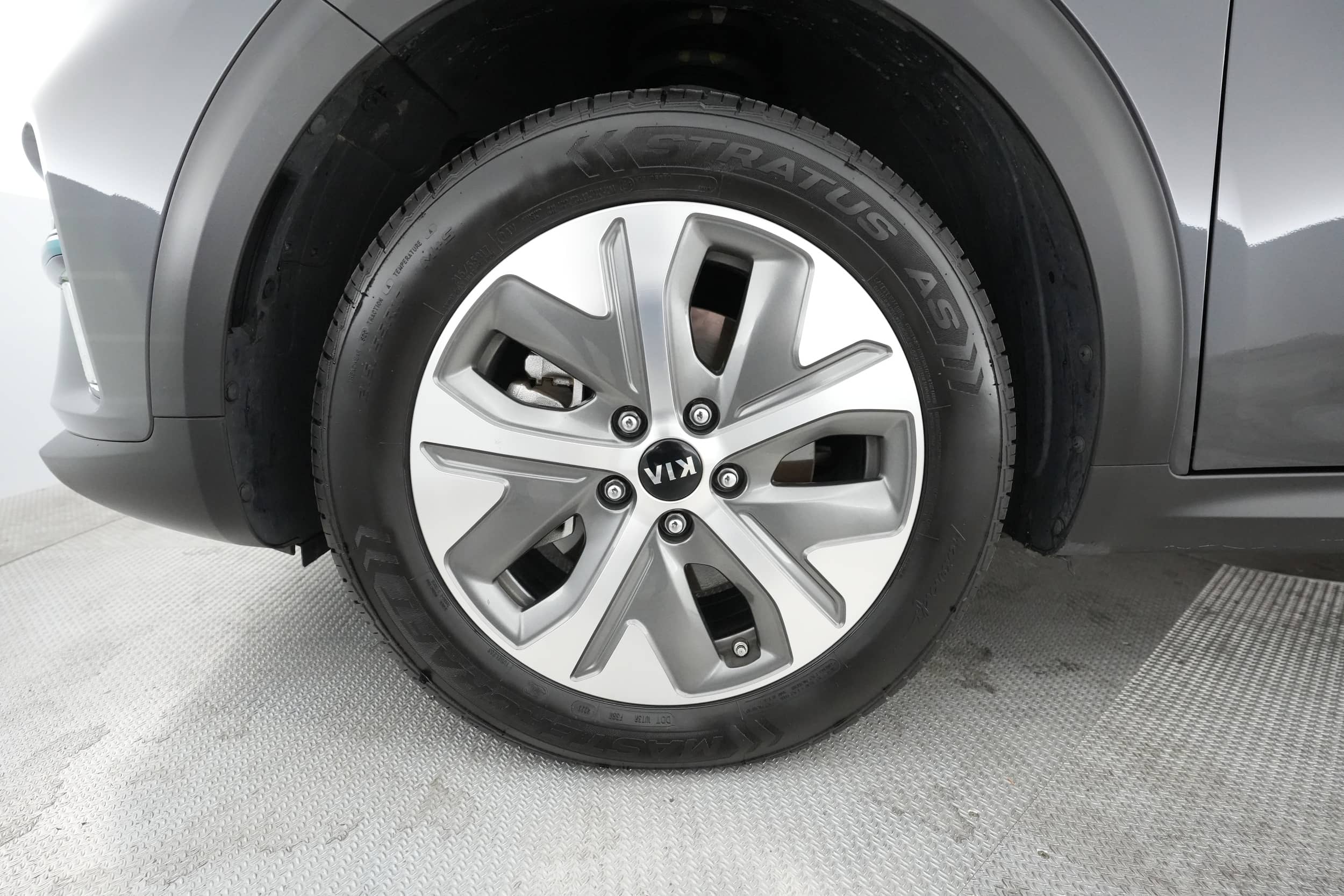 EverCars Co. vehicle image 7 for Kia Niro EV -  EX on EverCars Co.