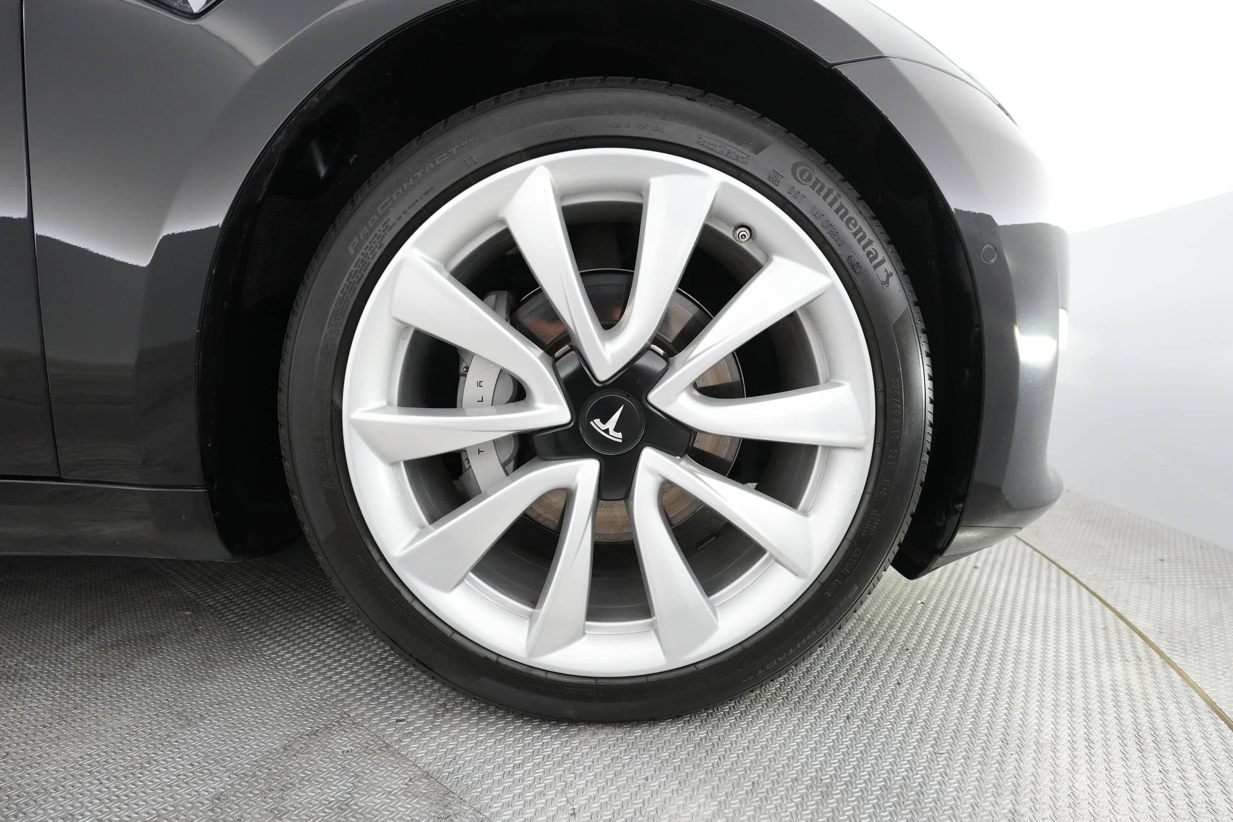 EverCars Co. vehicle image 13 for Tesla Model 3 -  Long Range on EverCars Co.