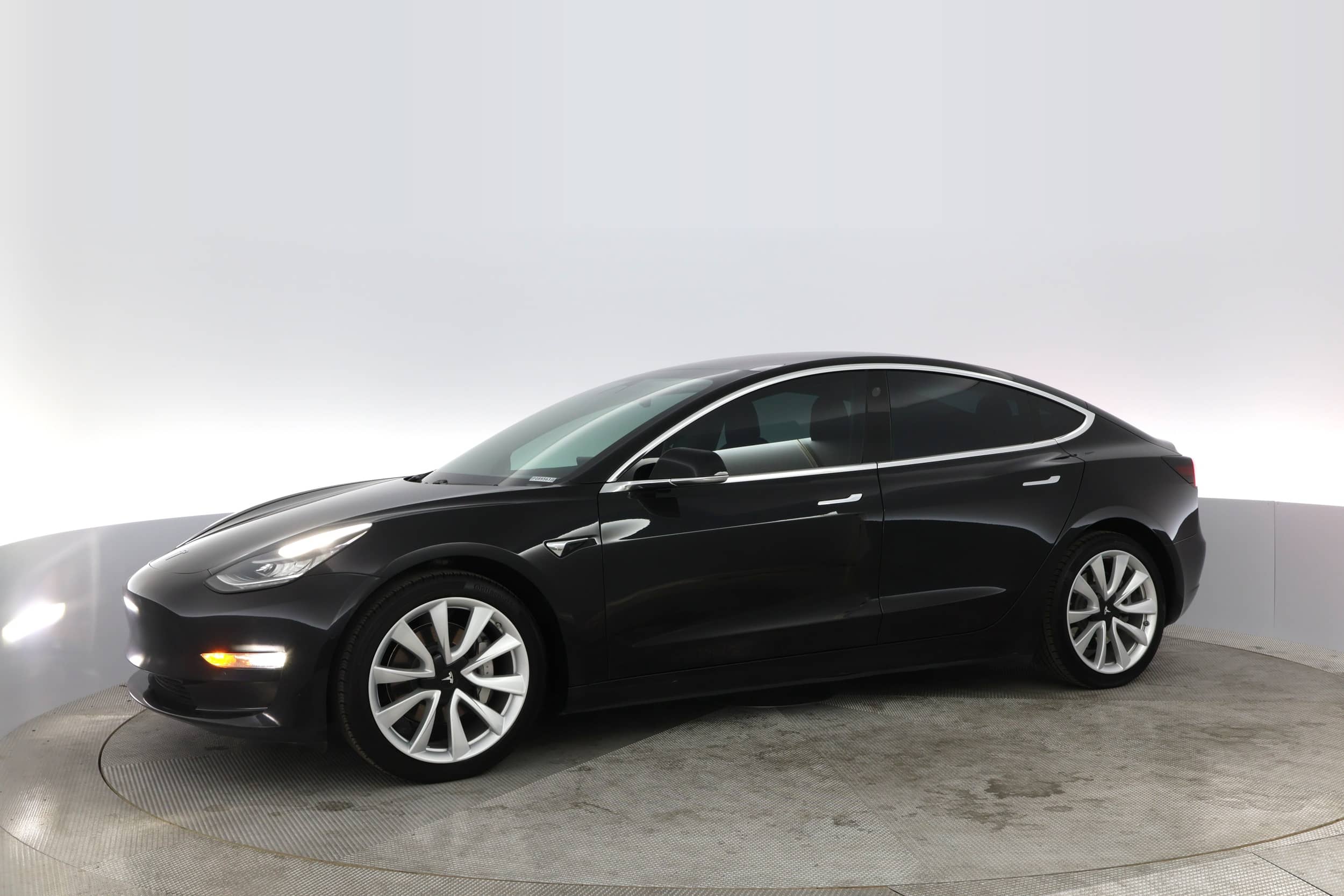 EverCars Co. vehicle image 10 for Tesla Model 3 -  Long Range on EverCars Co.