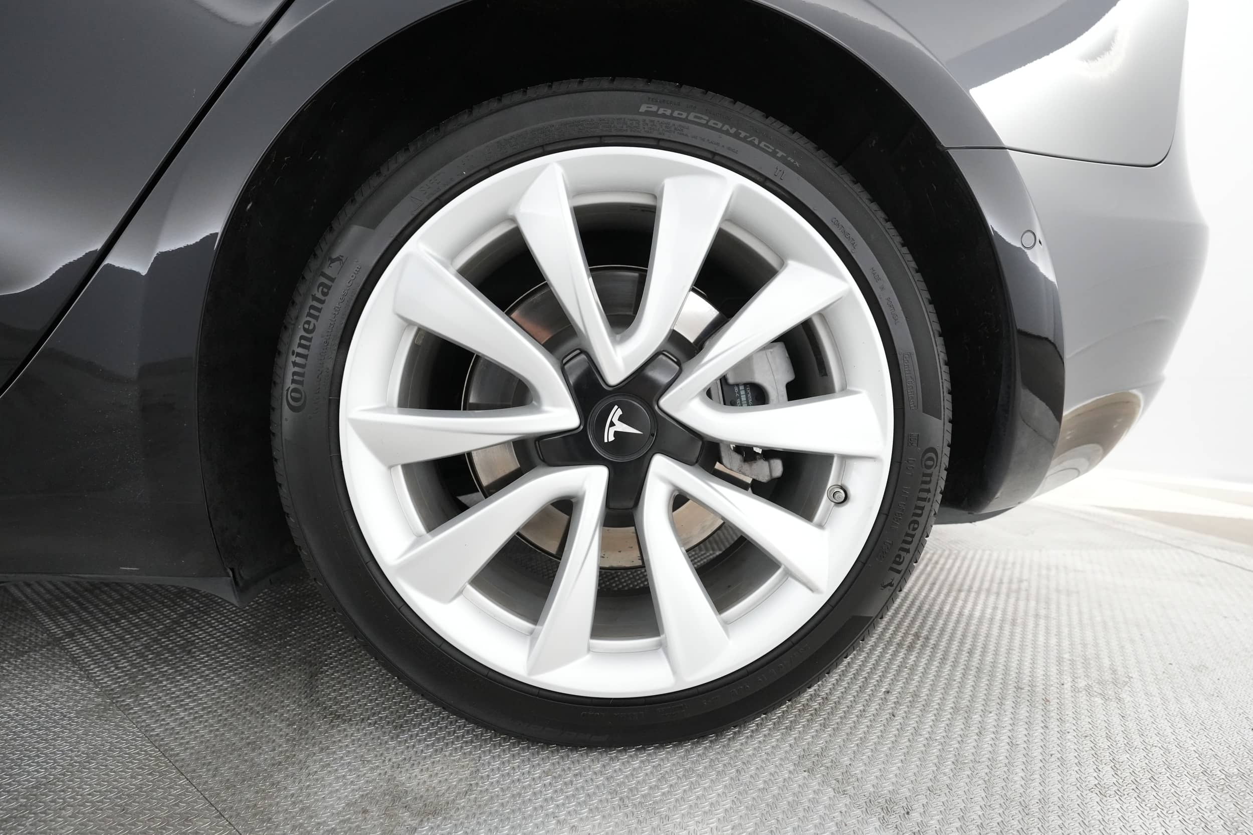 EverCars Co. vehicle image 12 for Tesla Model 3 -  Long Range on EverCars Co.