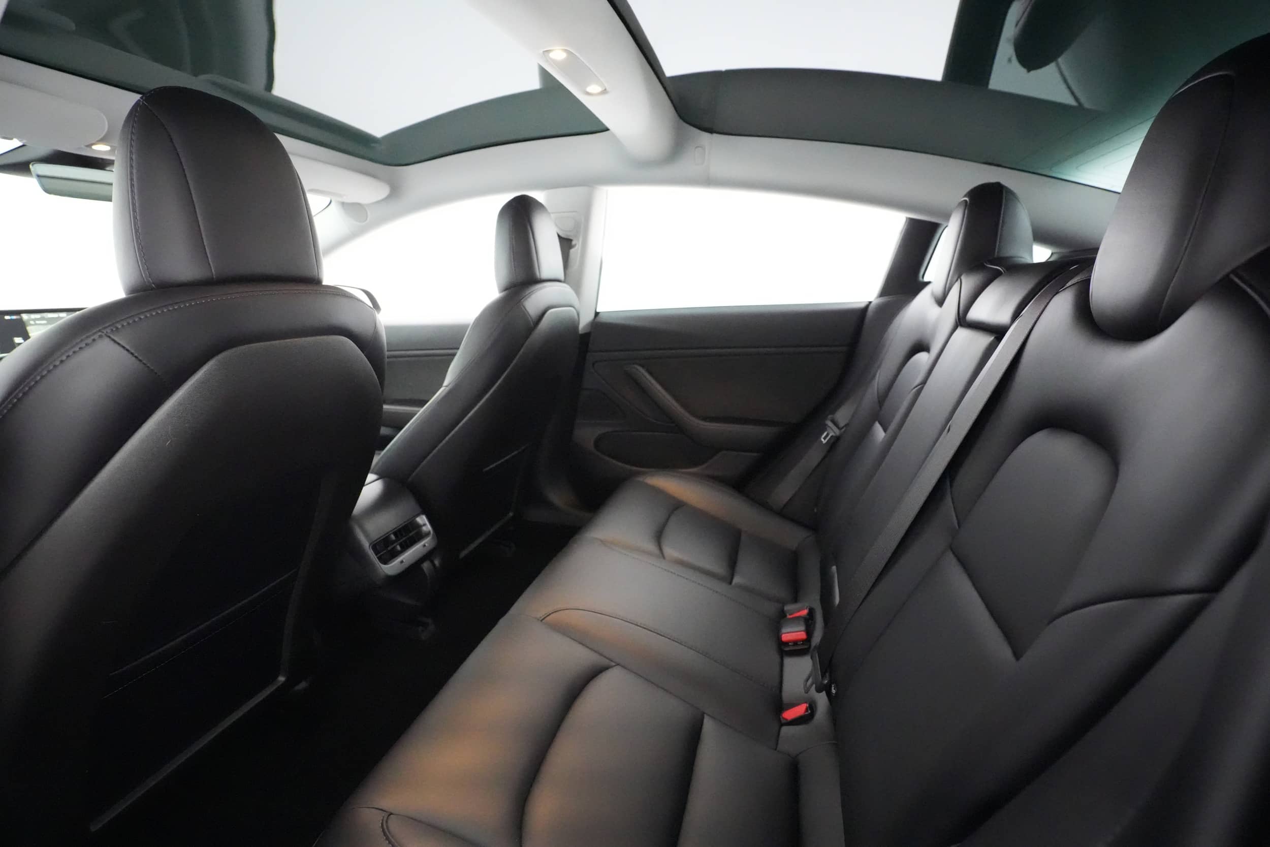 EverCars Co. vehicle image 16 for Tesla Model 3 -  Long Range on EverCars Co.