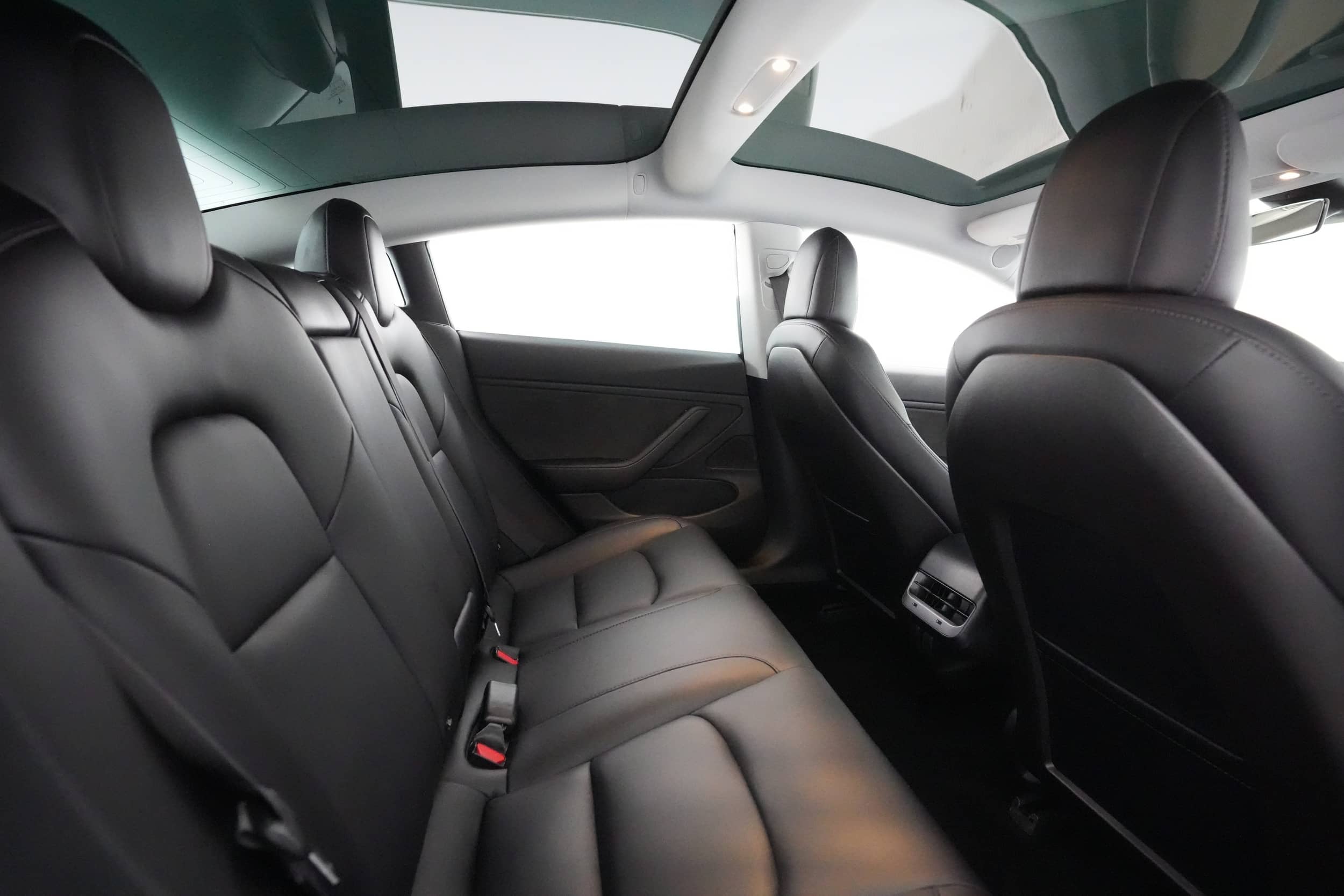 EverCars Co. vehicle image 3 for Tesla Model 3 -  Long Range on EverCars Co.