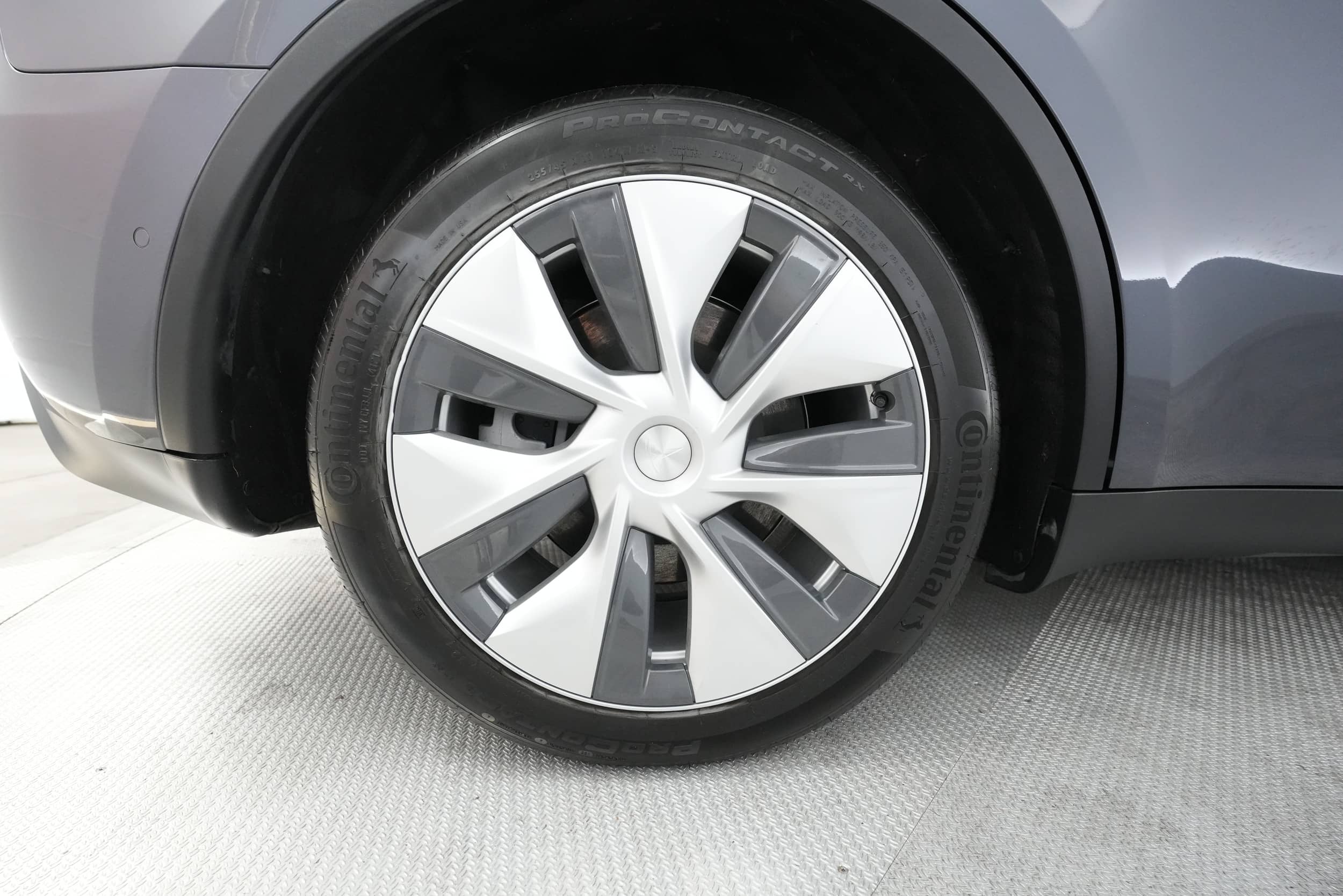 EverCars Co. vehicle image 14 for Tesla Model Y -  Long Range on EverCars Co.