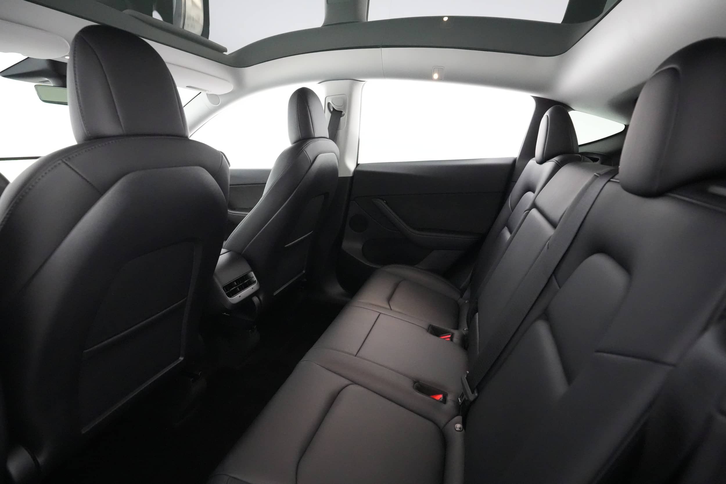 EverCars Co. vehicle image 16 for Tesla Model Y -  Long Range on EverCars Co.
