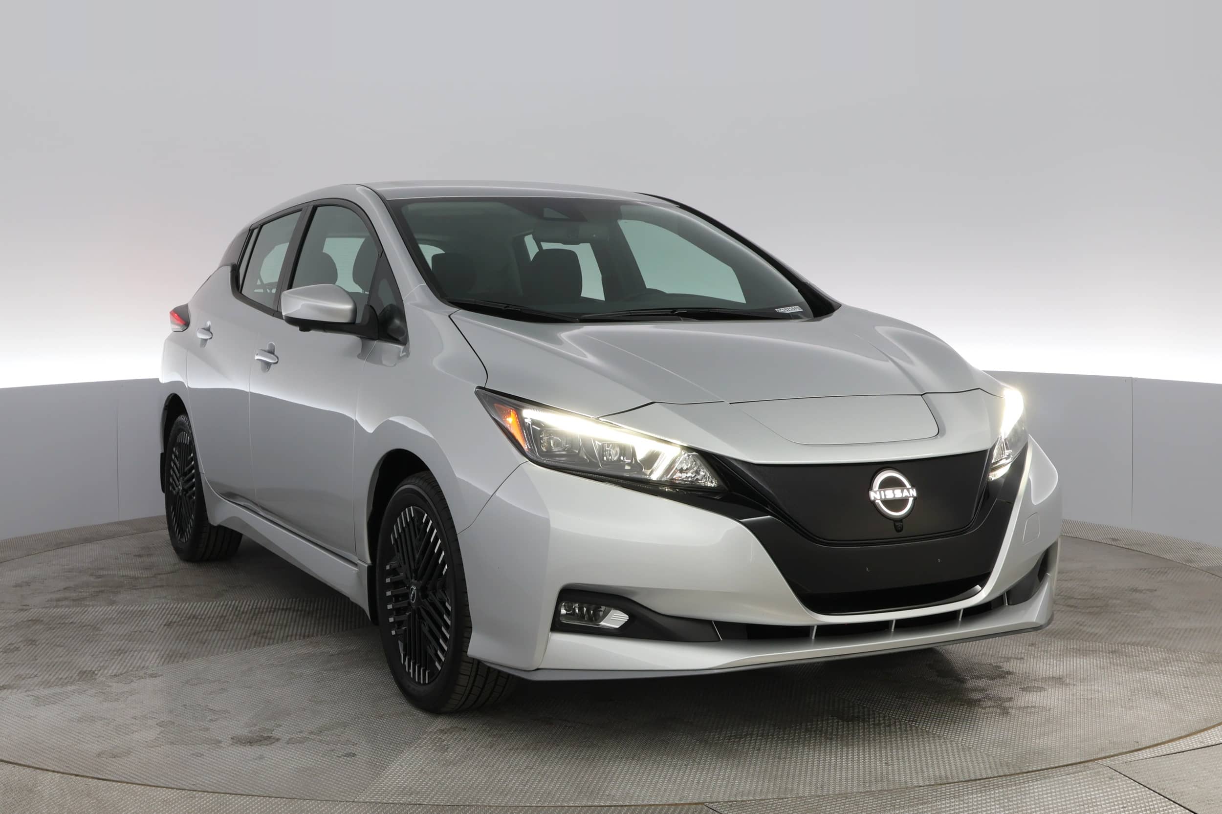 EverCars Co. vehicle image 12 for Nissan LEAF -  SV Plus on EverCars Co.