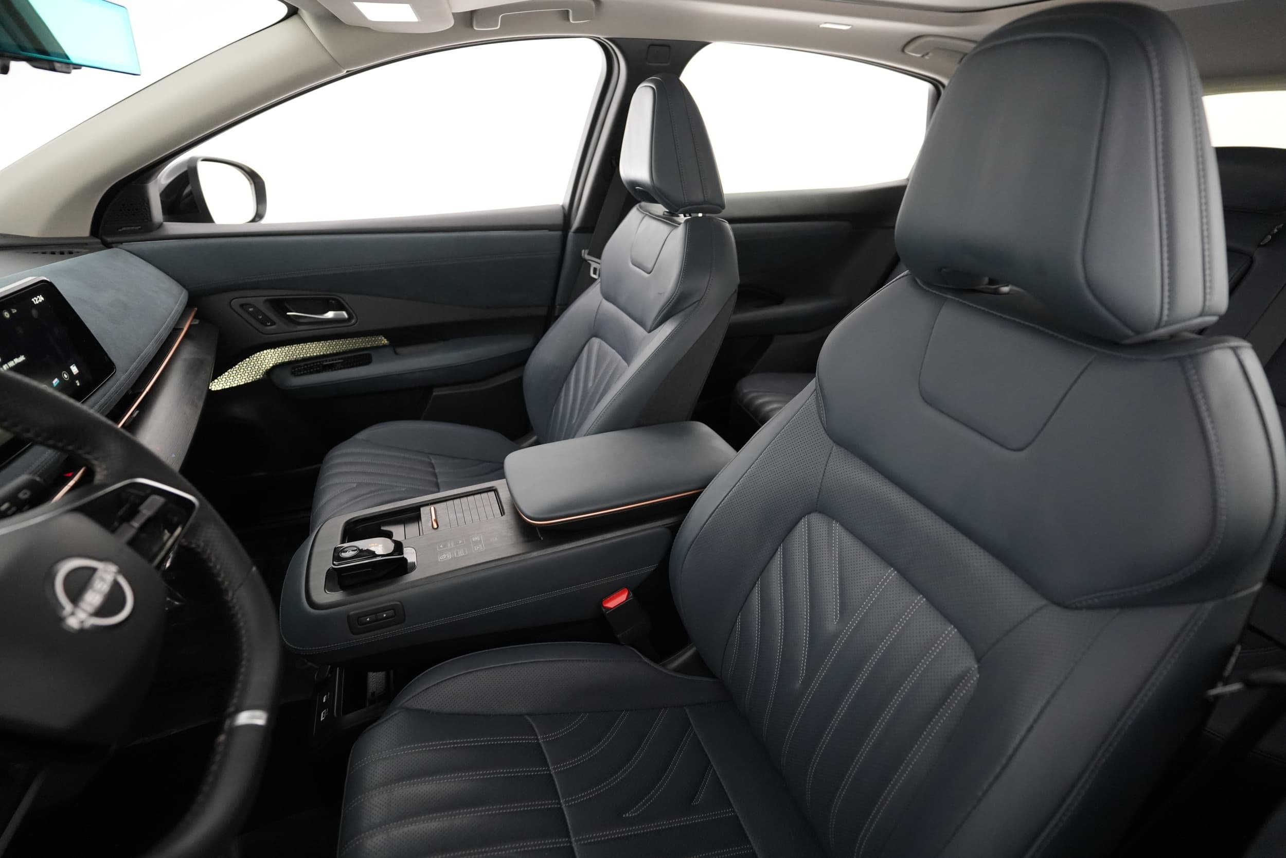 2023 Nissan Ariya interior