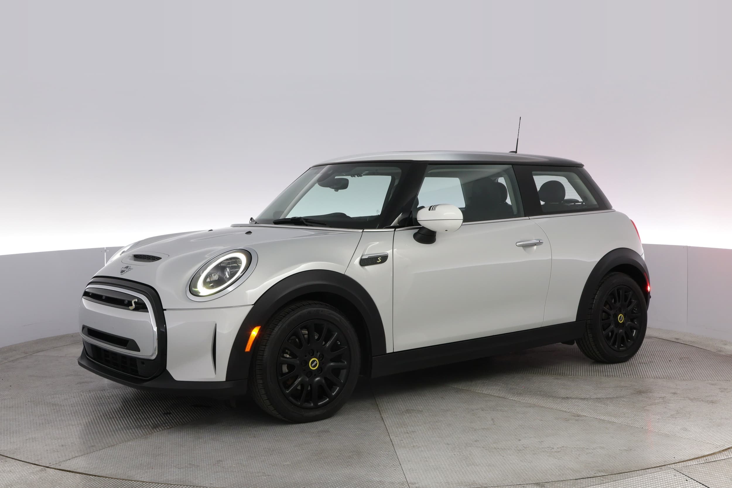 2023 MINI Cooper SE