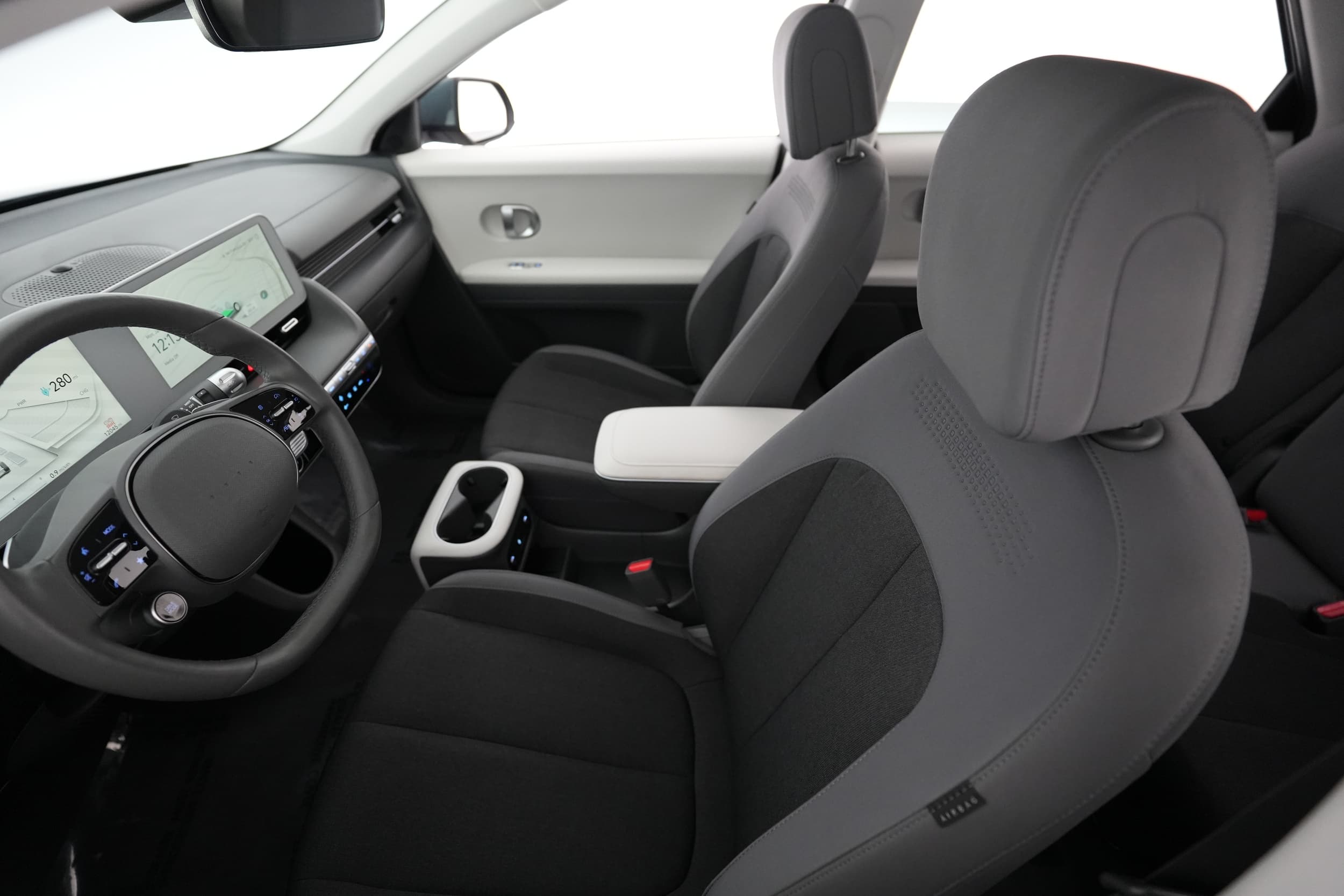 2024 Hyundai IONIQ 5 interior