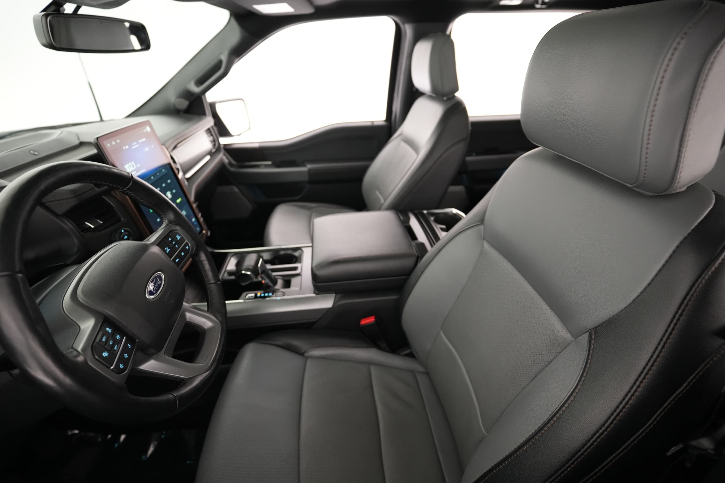 2022 Ford F-150 Lightning interior