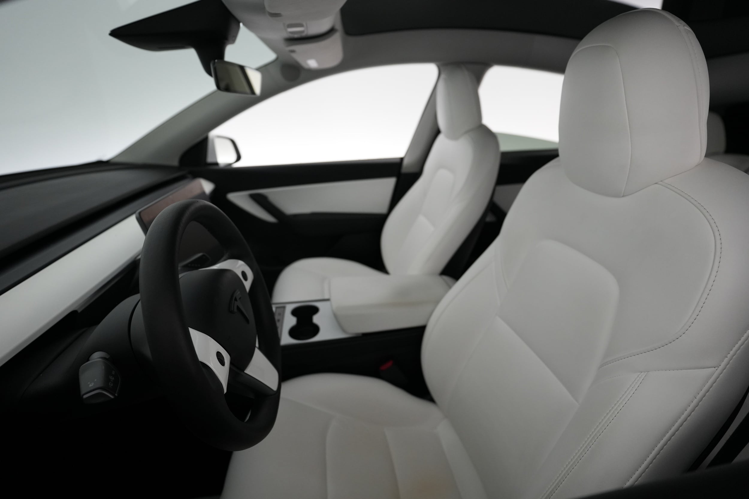 2022 Tesla Model Y interior