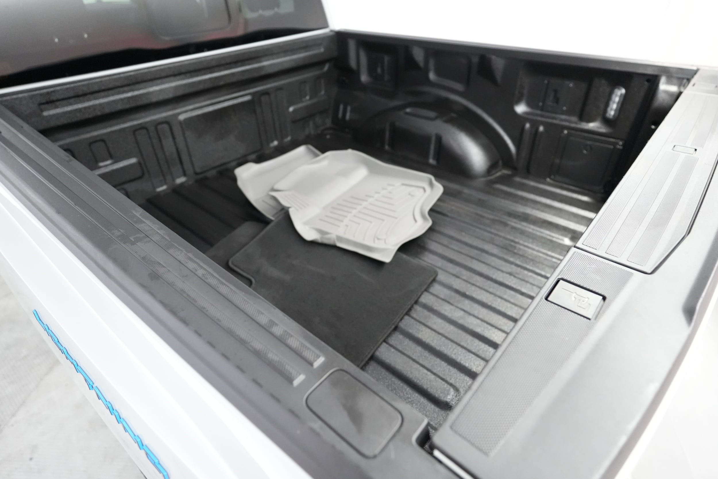 2024 Ford F-150 Lightning