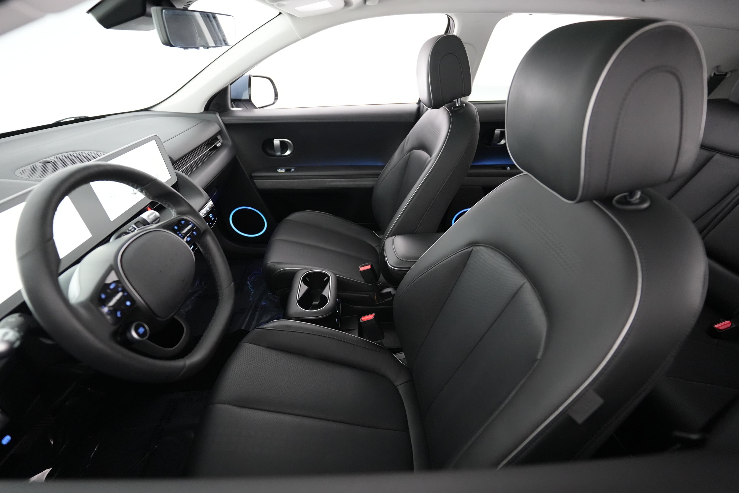 2024 Hyundai IONIQ 5 interior