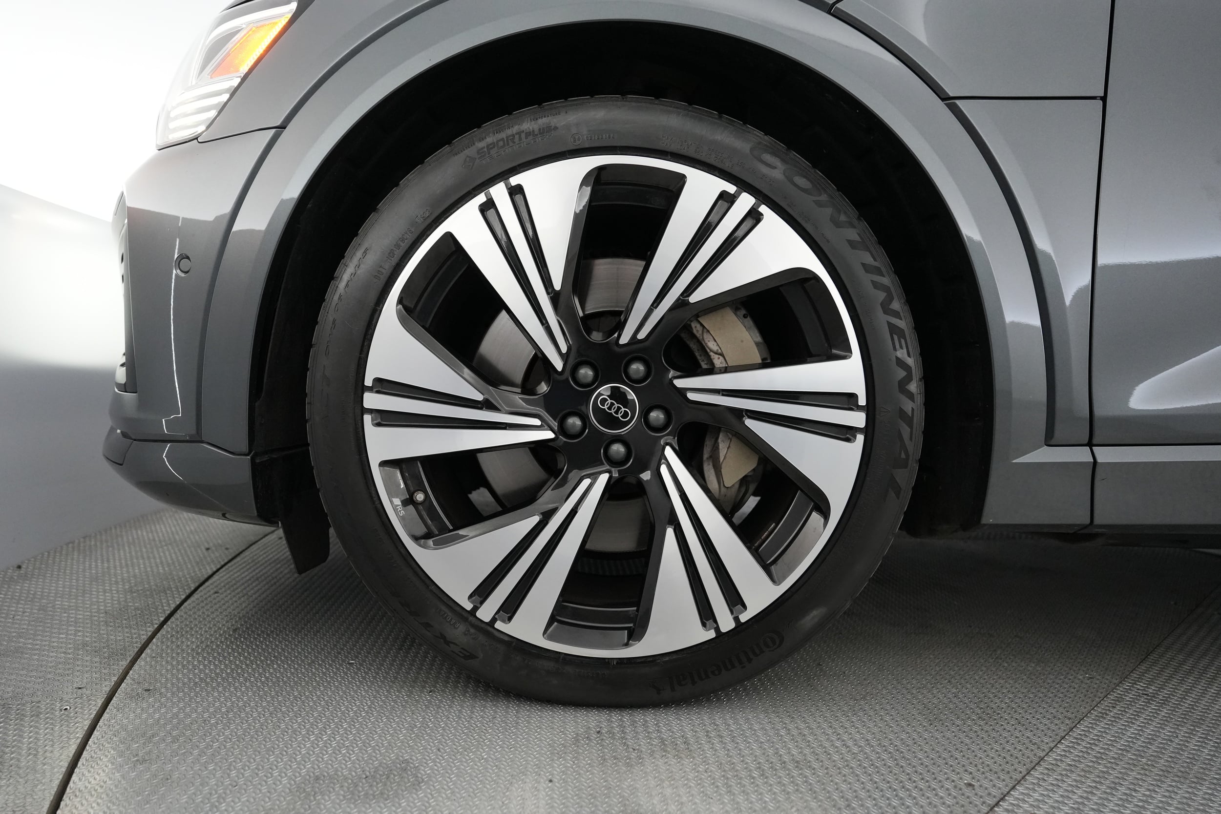 2024 Audi Q8 e-tron Sportback