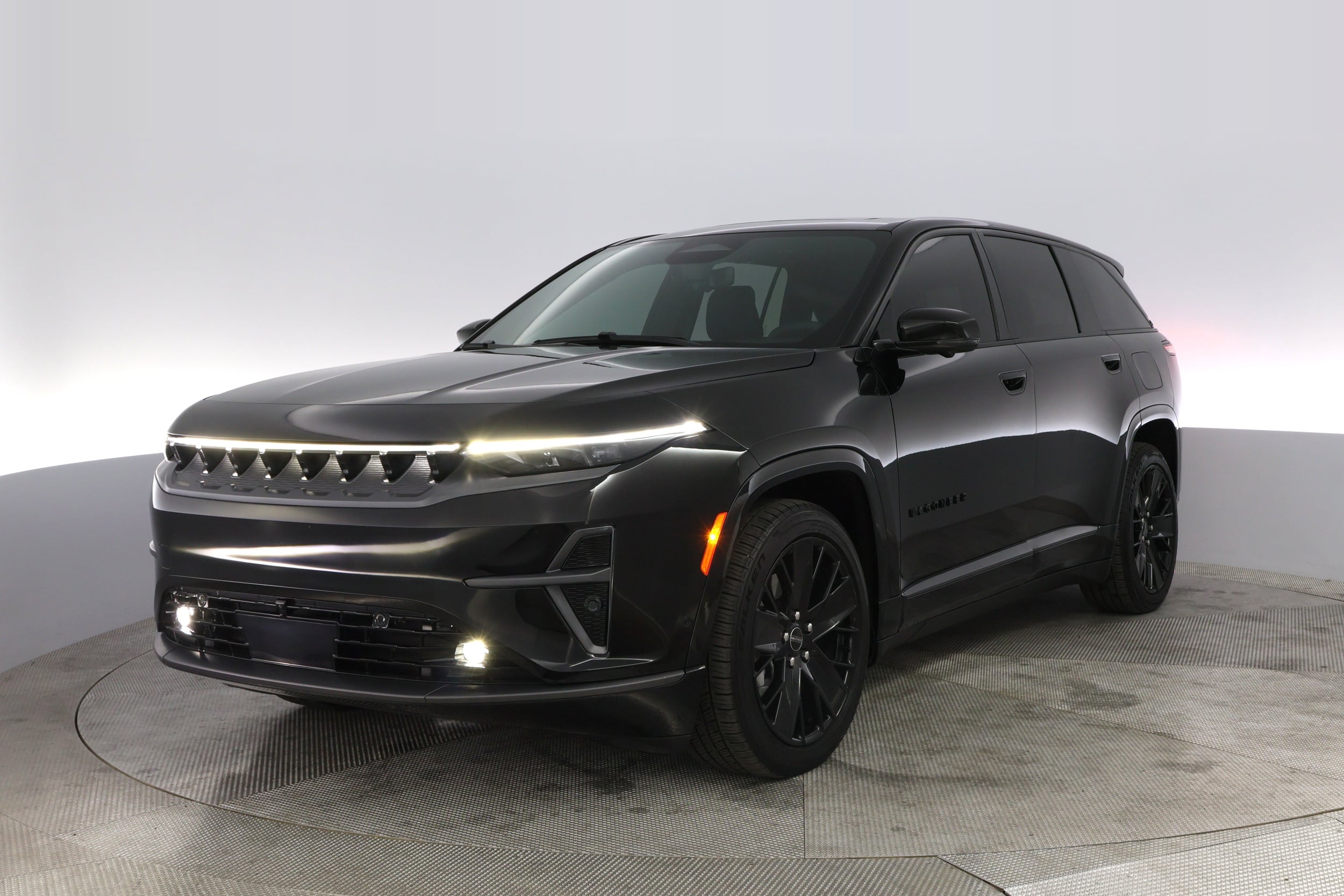 2024 Jeep Wagoneer S