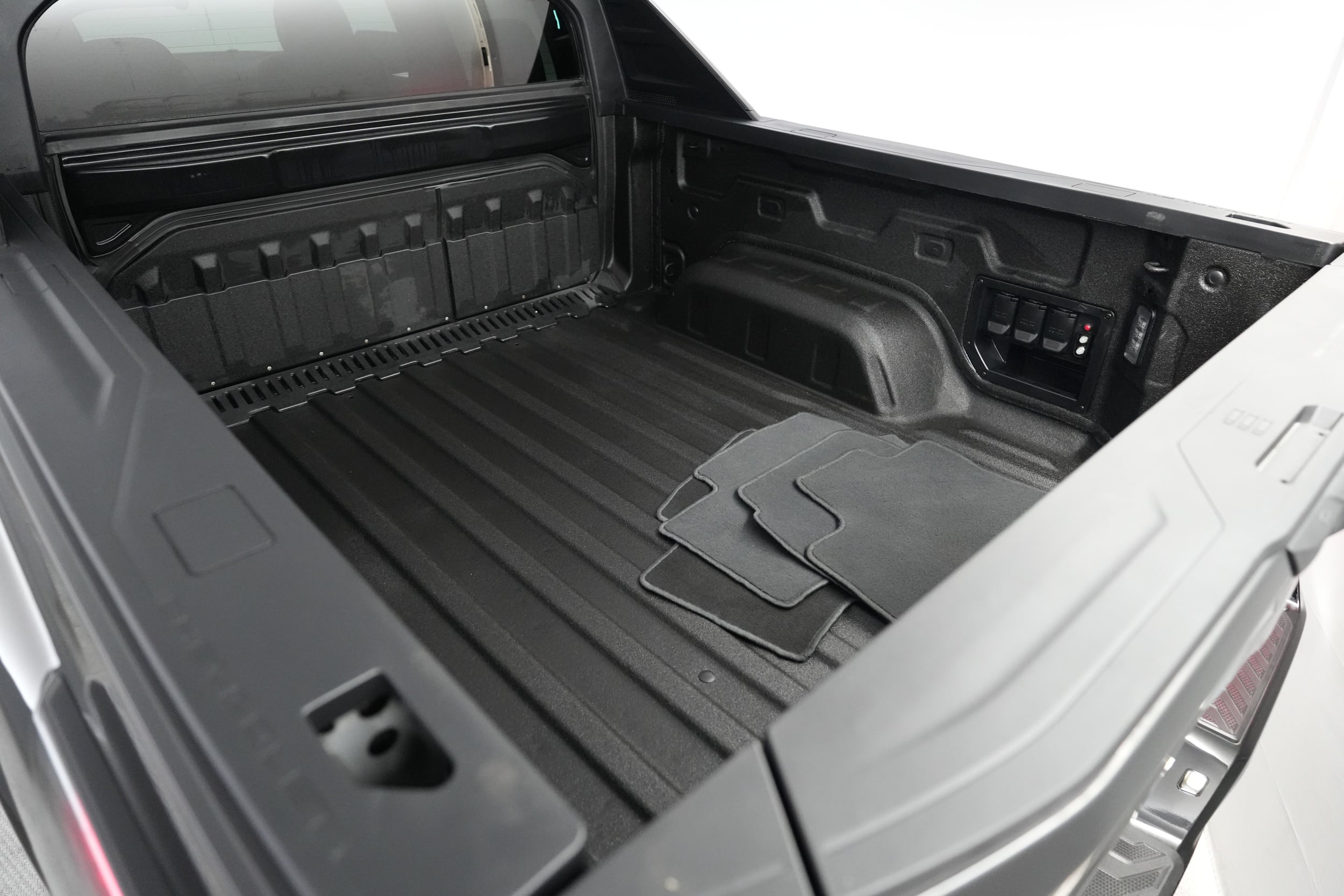 2024 Chevrolet Silverado EV