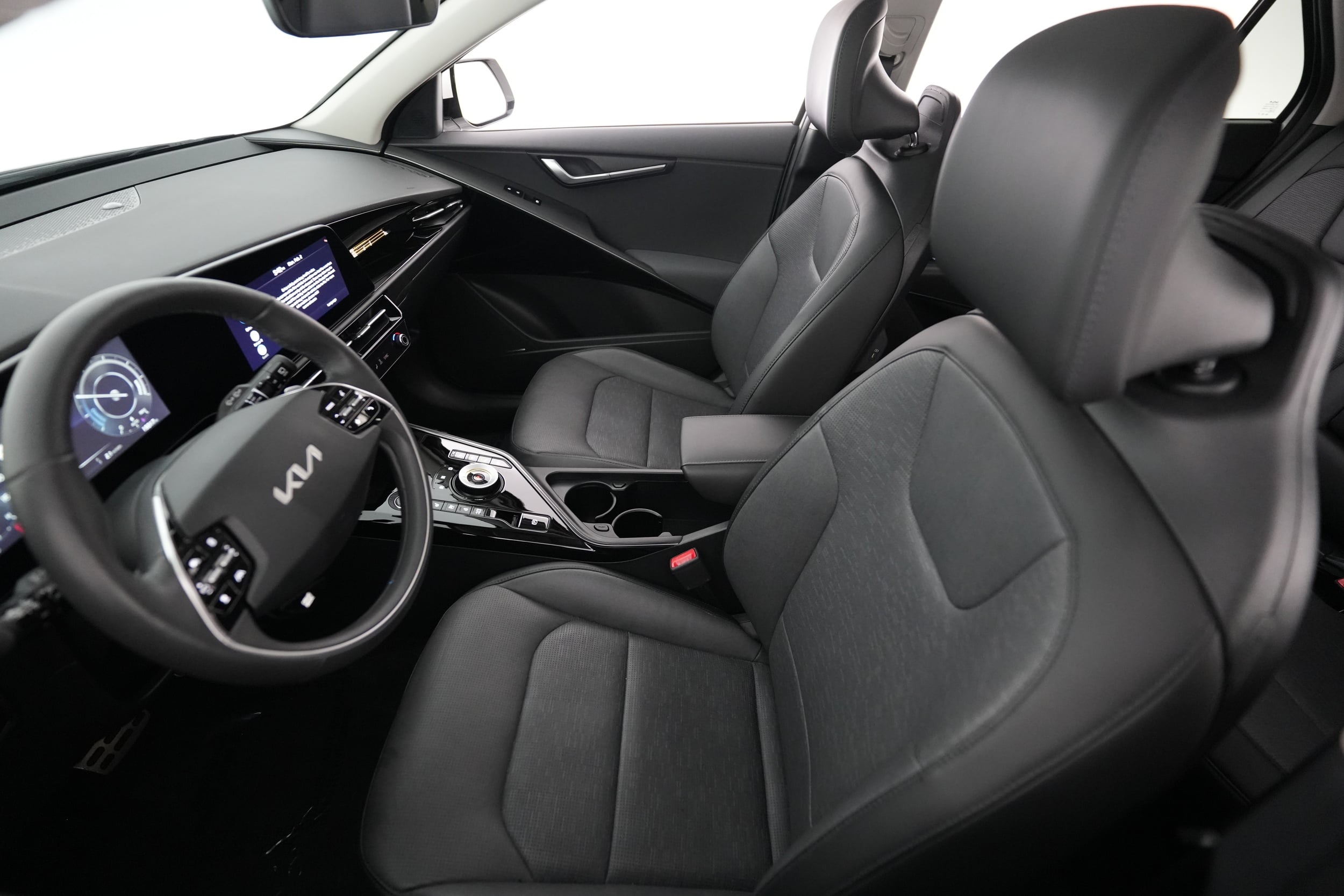 2023 Kia Niro EV interior