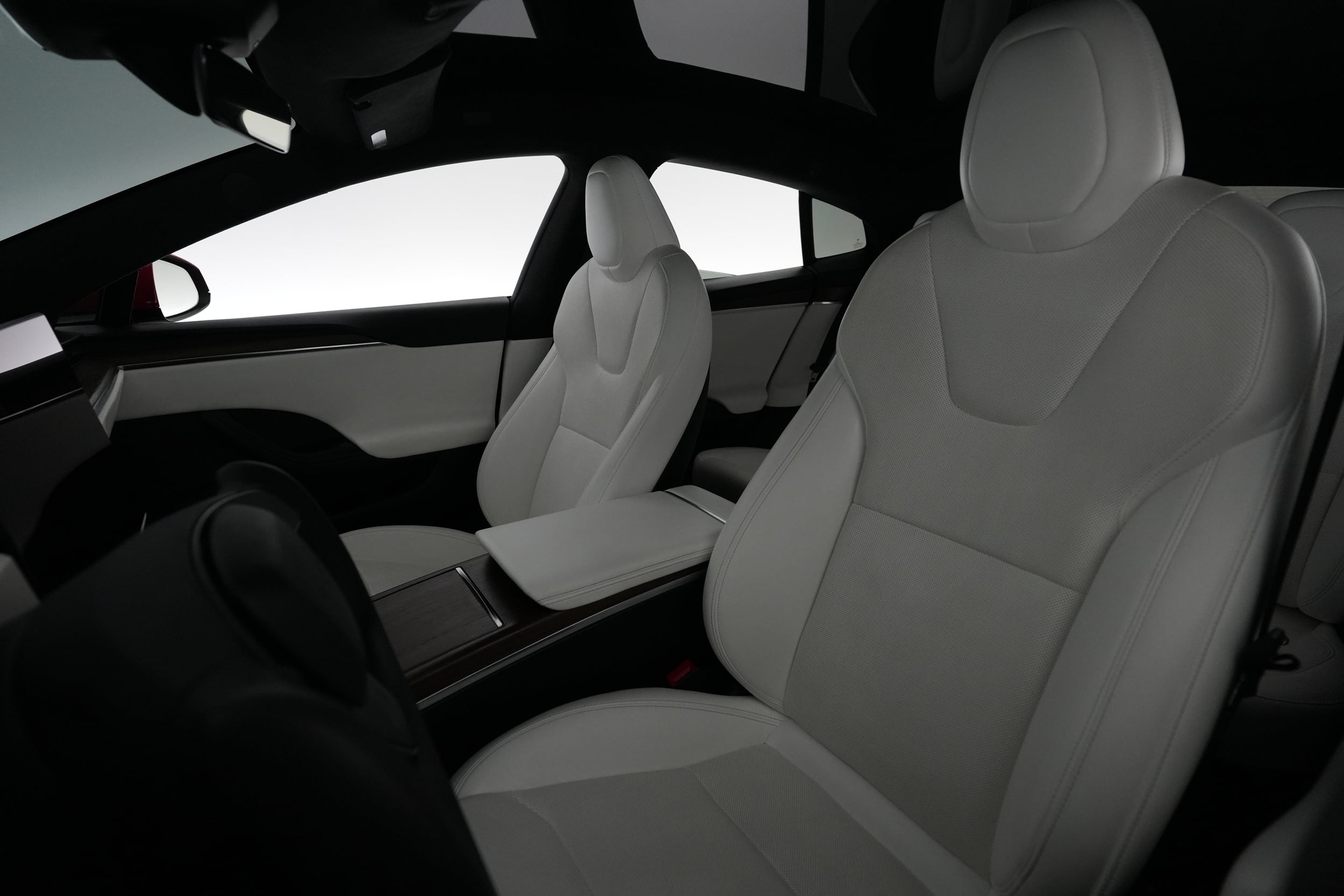 2022 Tesla Model S interior