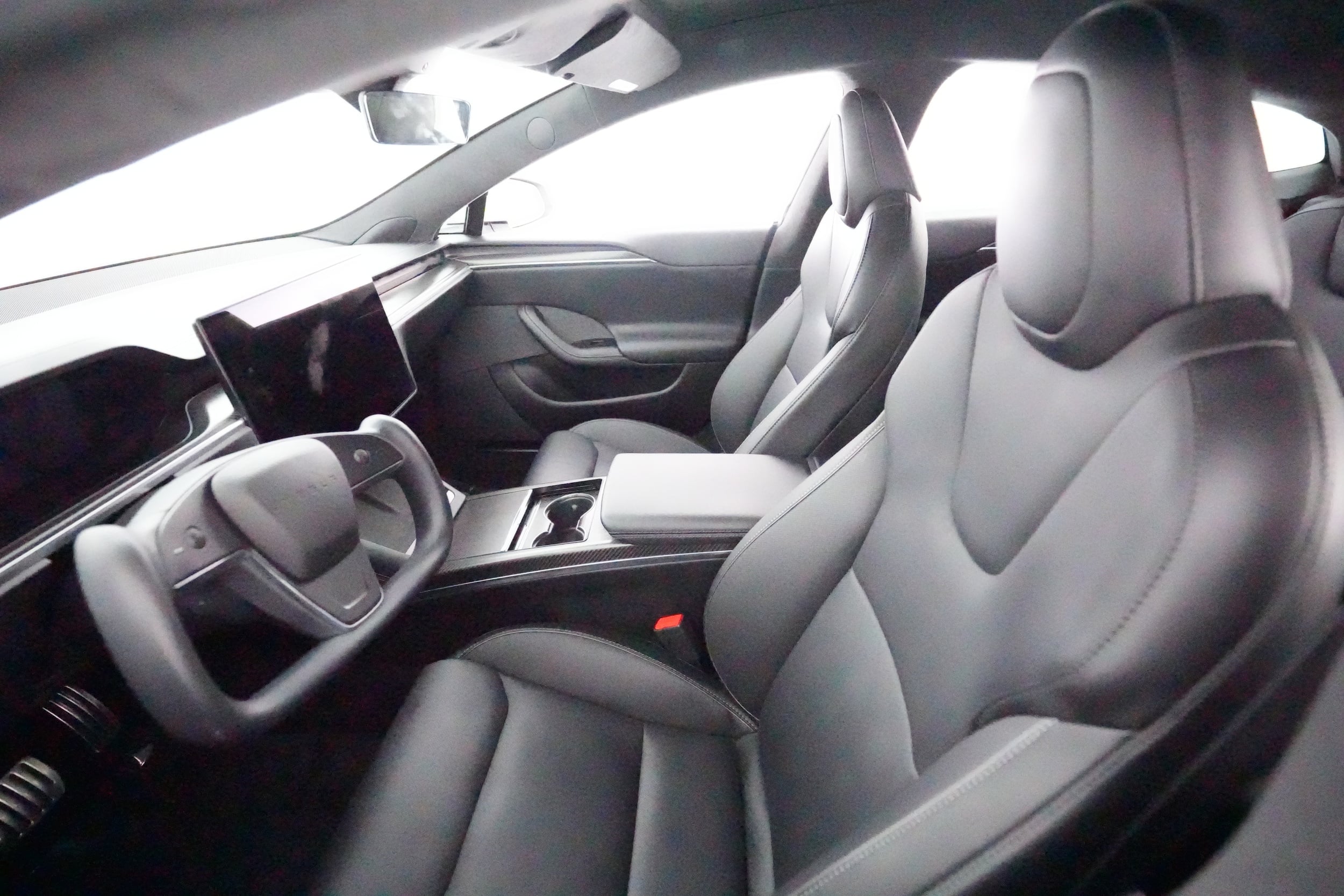 2022 Tesla Model S interior