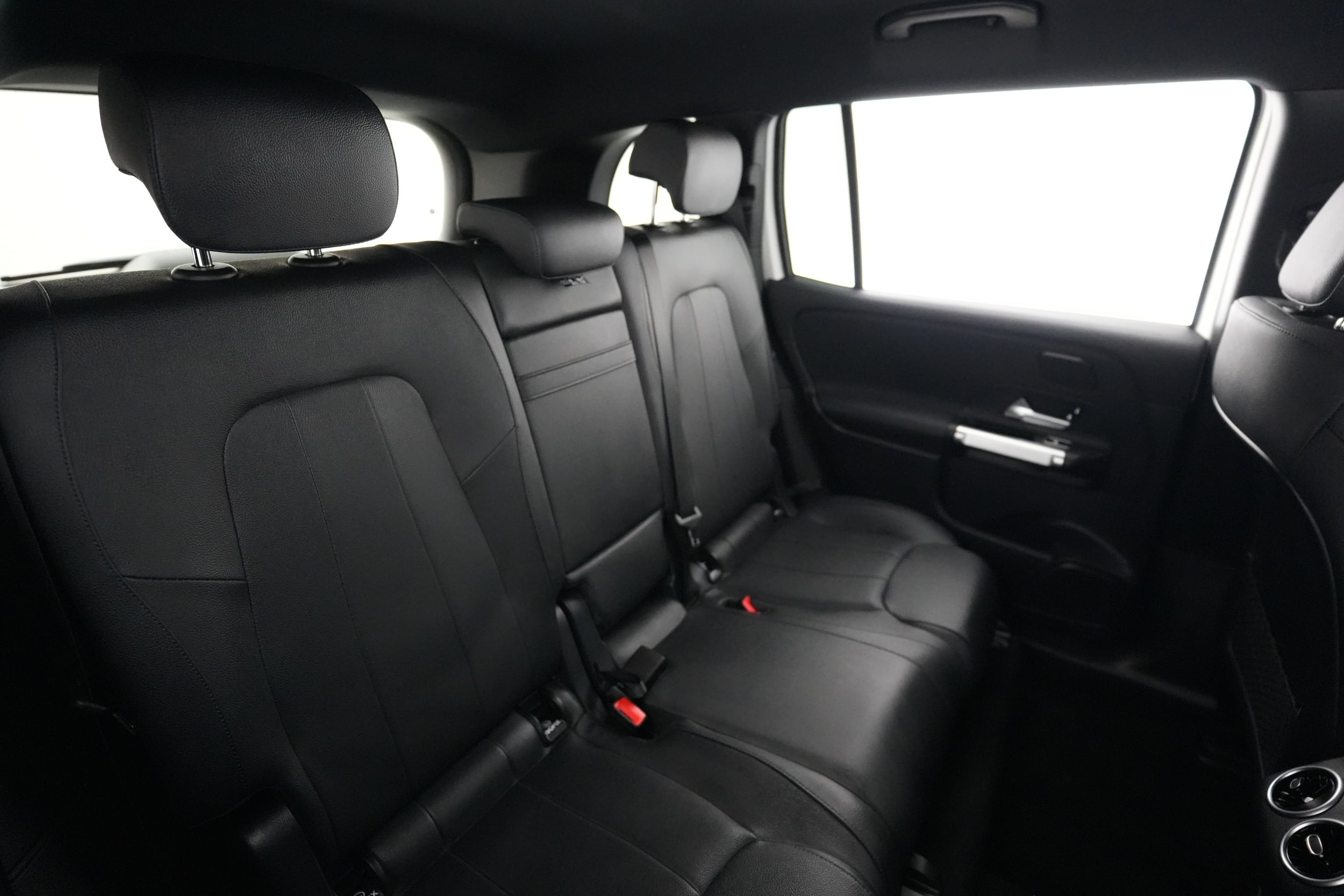 2025 Mercedes-Benz EQB