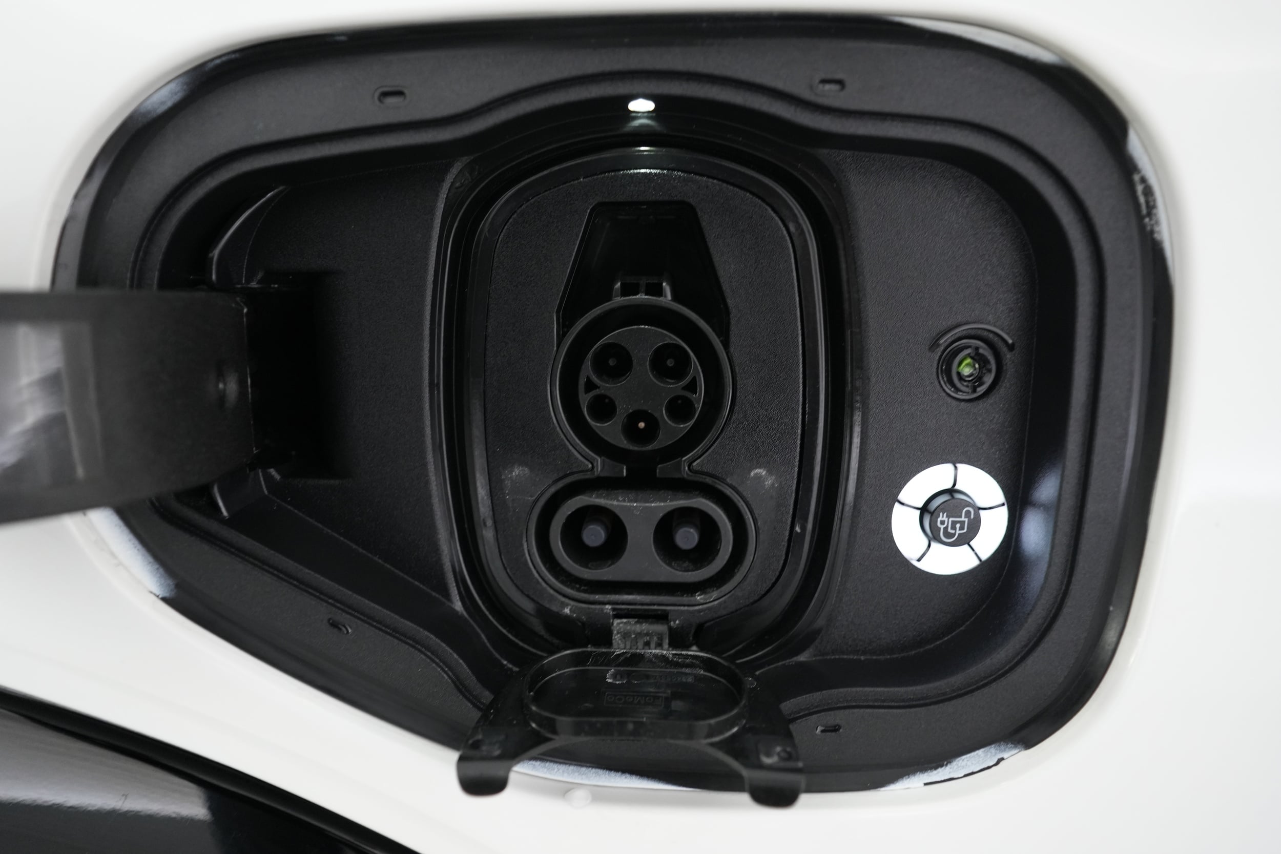 2025 Ford Mustang Mach-E