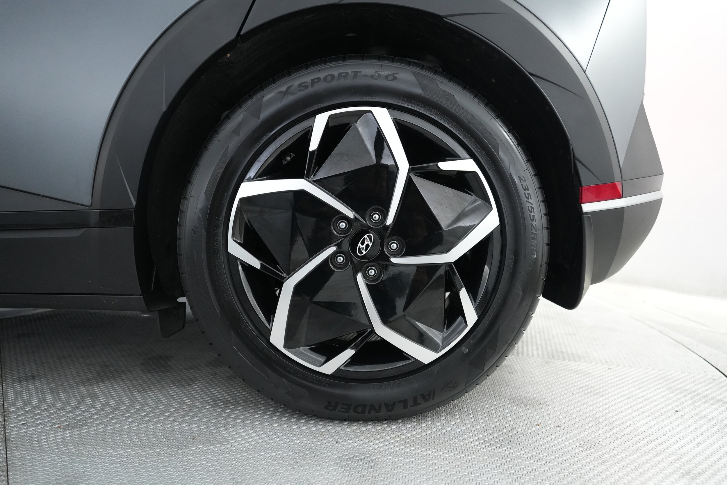 2023 Hyundai IONIQ 5