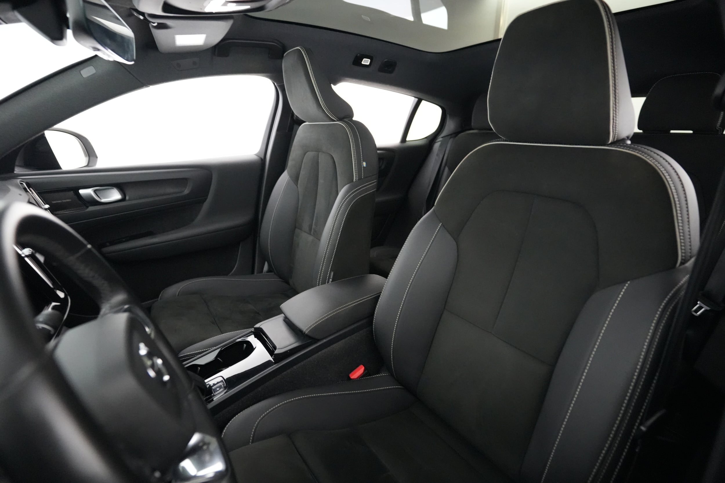 2022 Volvo C40 Recharge interior