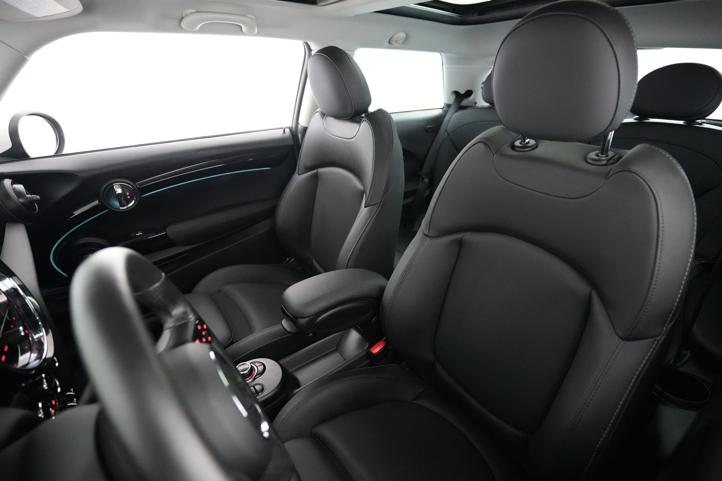 2024 MINI Cooper SE interior