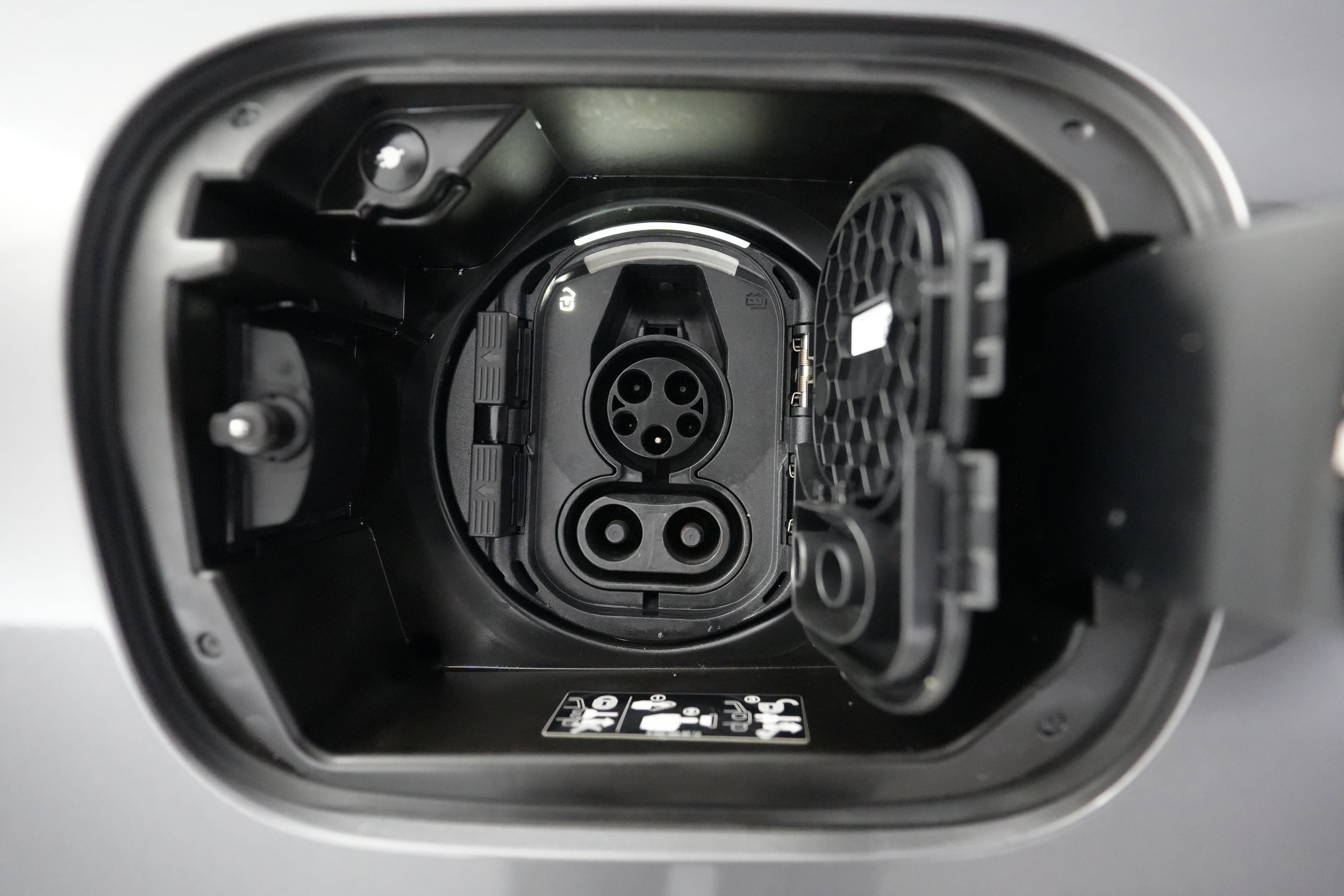 2022 Mercedes-Benz EQB